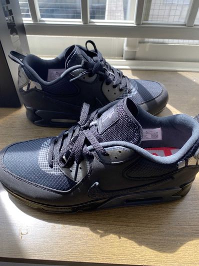 UNDEFEATED × Nike Air Max 90 "Black/Rush Pink"