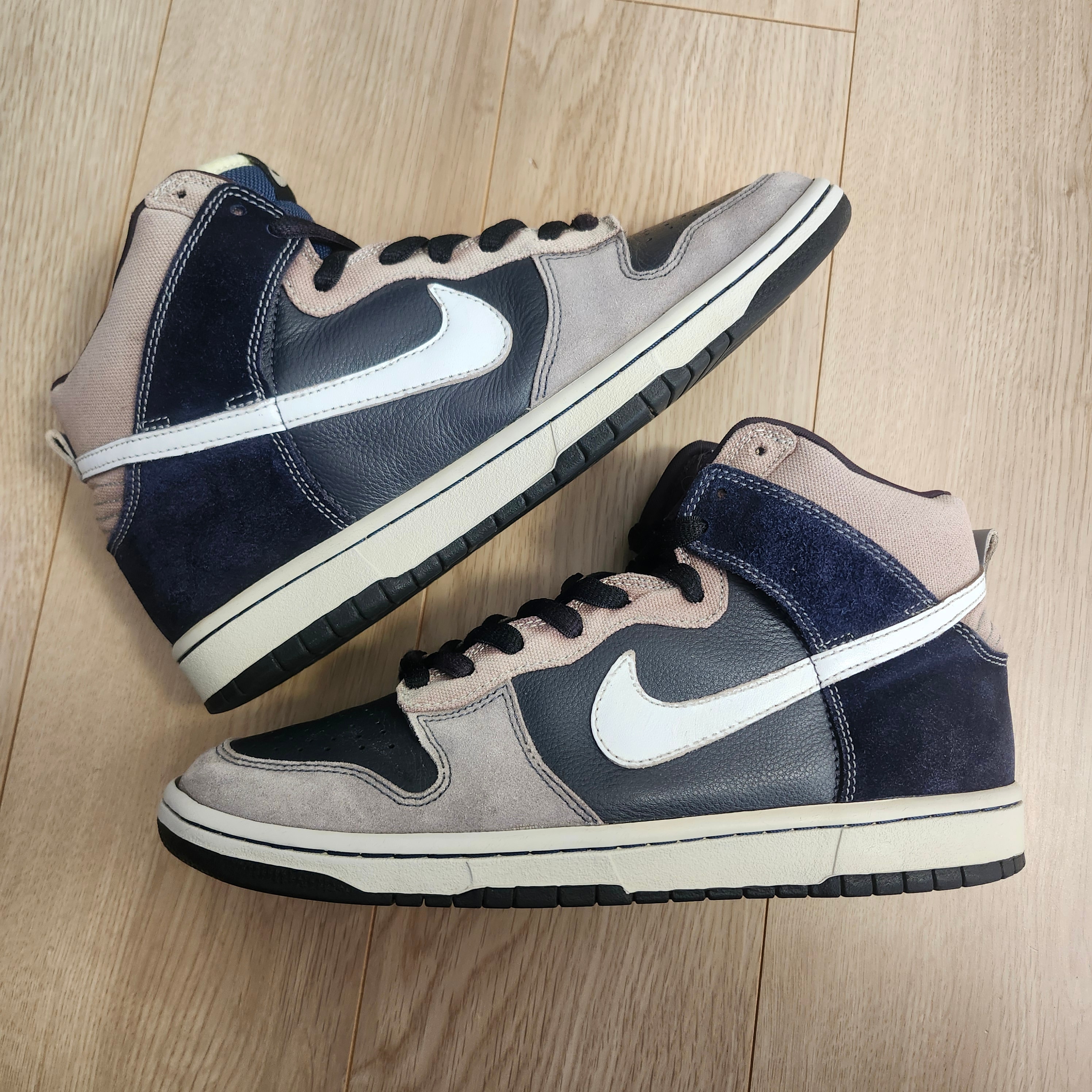 ナイキ SB ダンク ハイ アン フツラ "アンスラサイト/Mtlc サミット ホワイト"