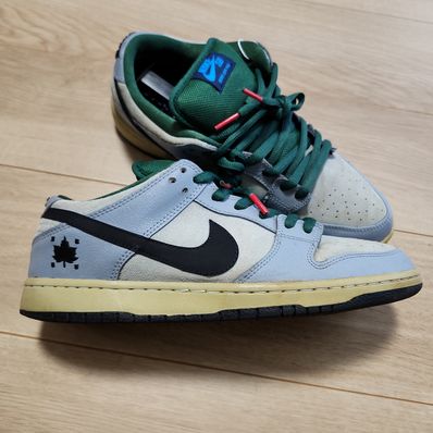 Nike SB Dunk Low "Maple Leaf Central Park"