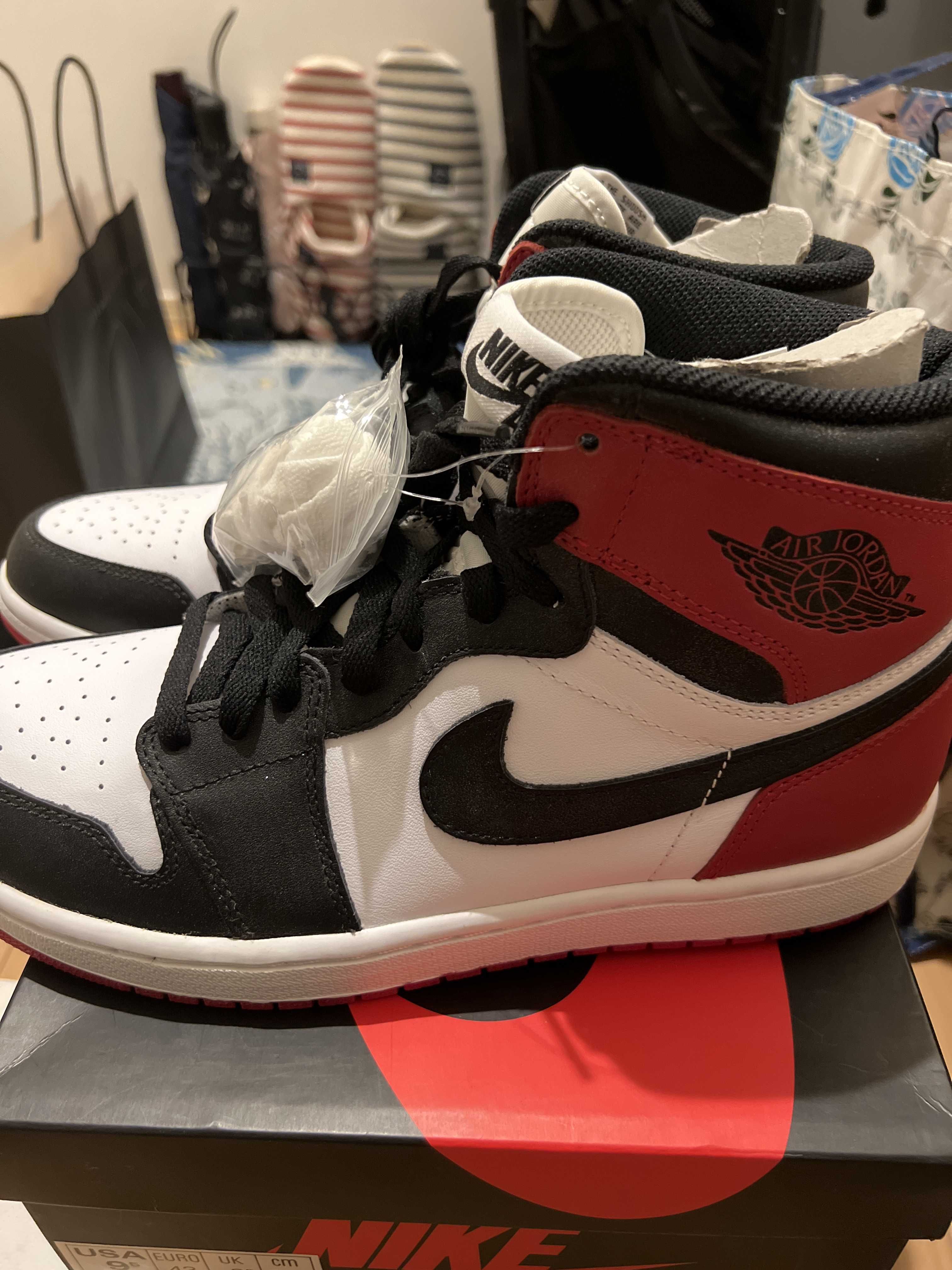 Nike Air Jordan 1 Retro High OG "Black Toe" (2013)