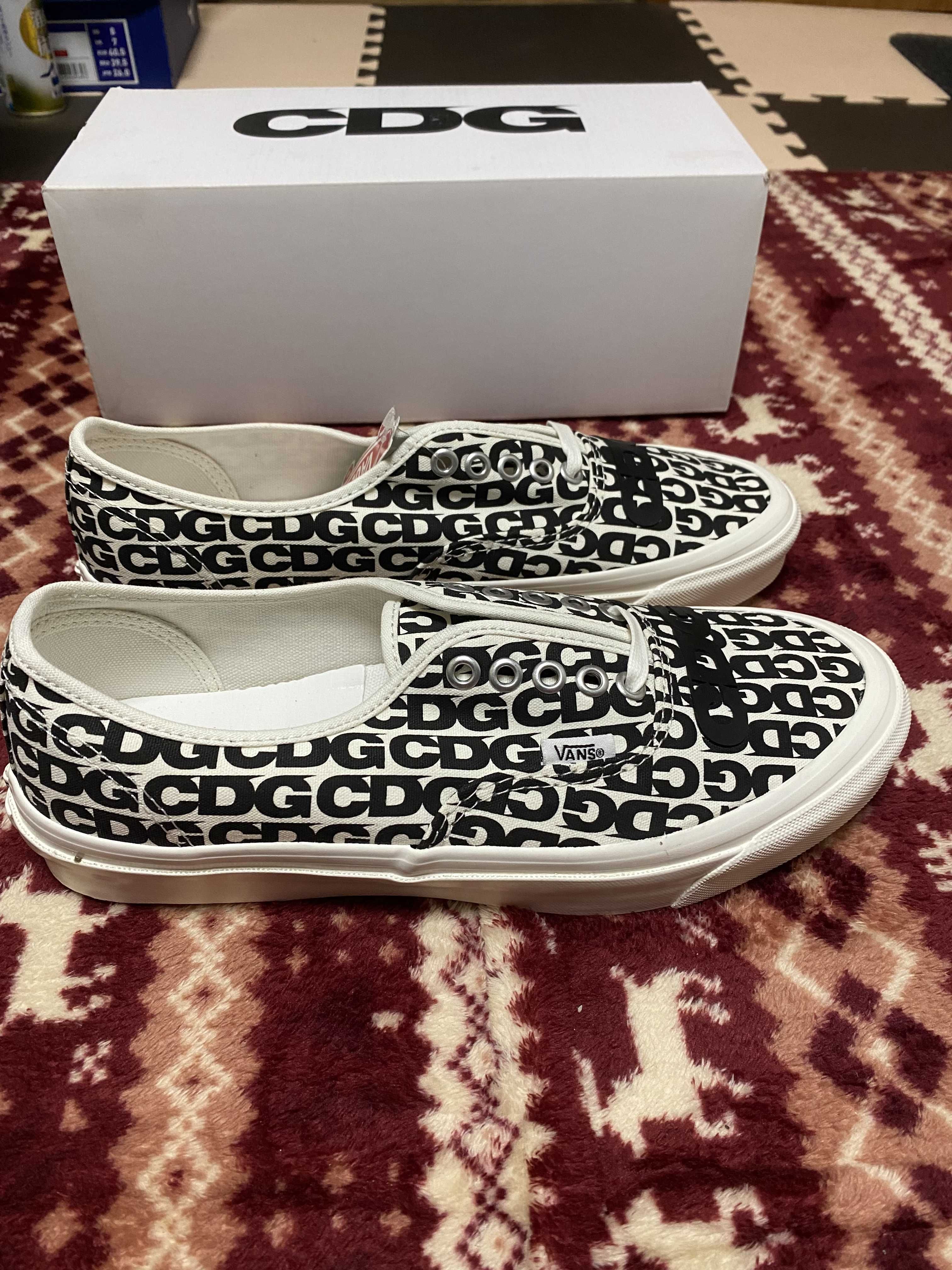 COMME des GARCONS CDG × Vans Authentic LX "Black Heel Tab"