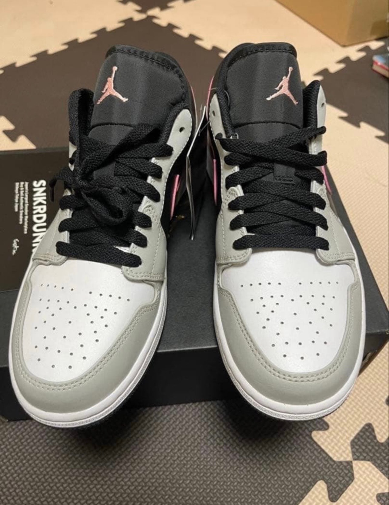 Nike Air Jordan 1 Low "Grey/Black/Pink"
