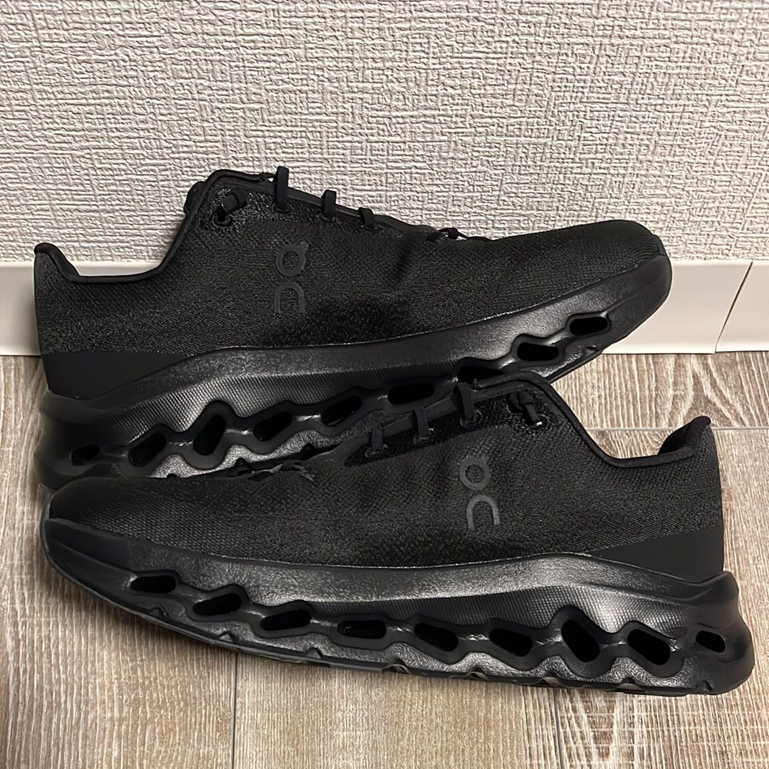 On Cloudtilt 1 "Eclipse/Black"