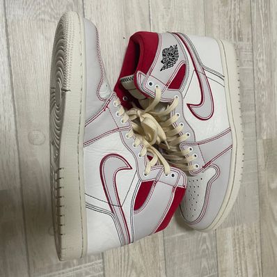 Nike Air Jordan 1 Retro High OG "Sail/University Red"