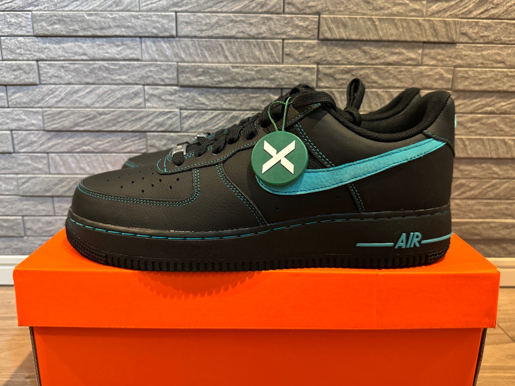 Nike Air Force 1 Low "Black Tiffany"