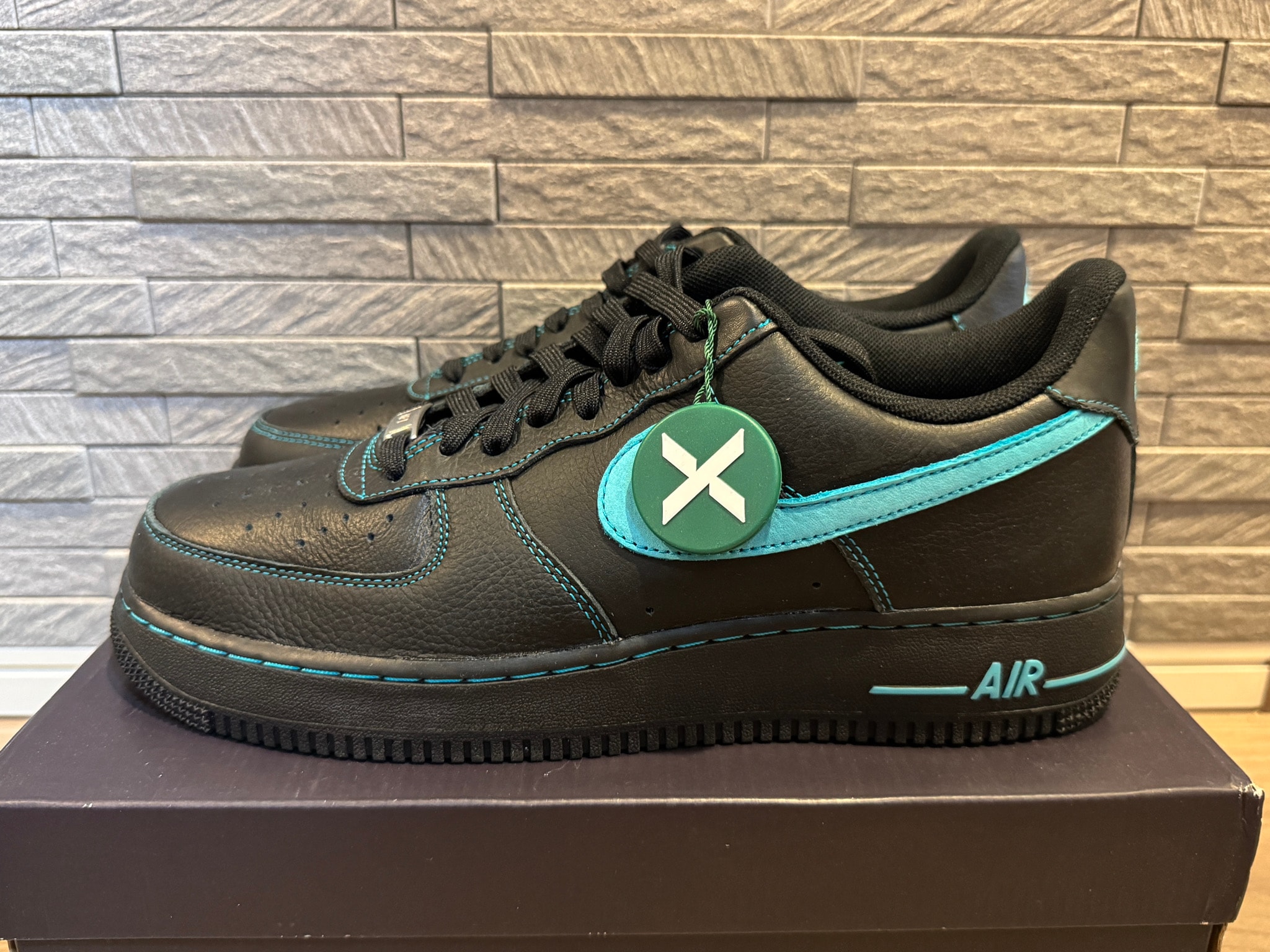 Nike Air Force 1 Low "Black Tiffany"