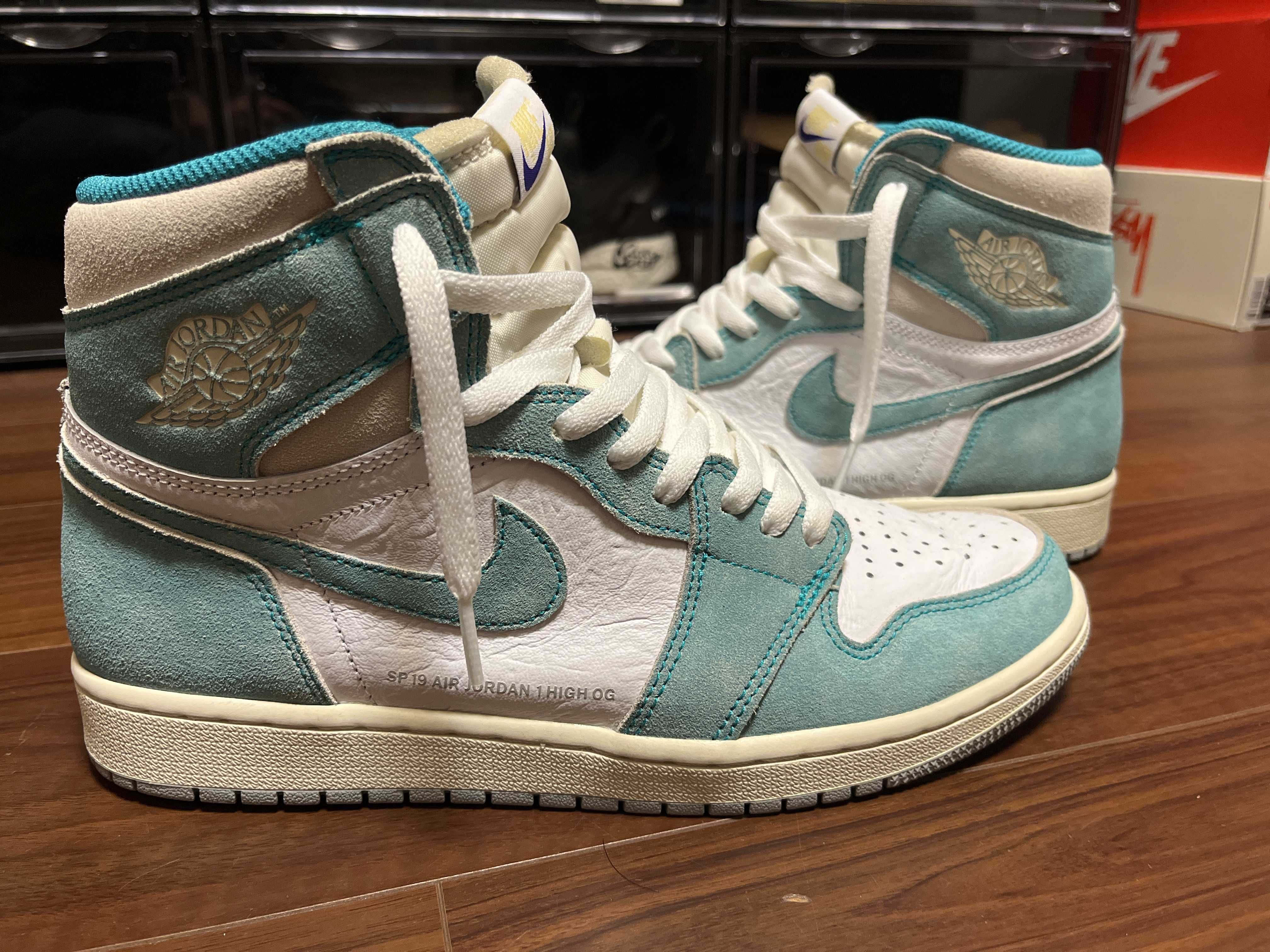 Nike Air Jordan 1 Retro High OG "Turbo Green"