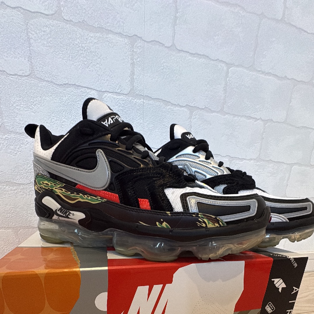 Nike Air Vapormax EVO "What The"