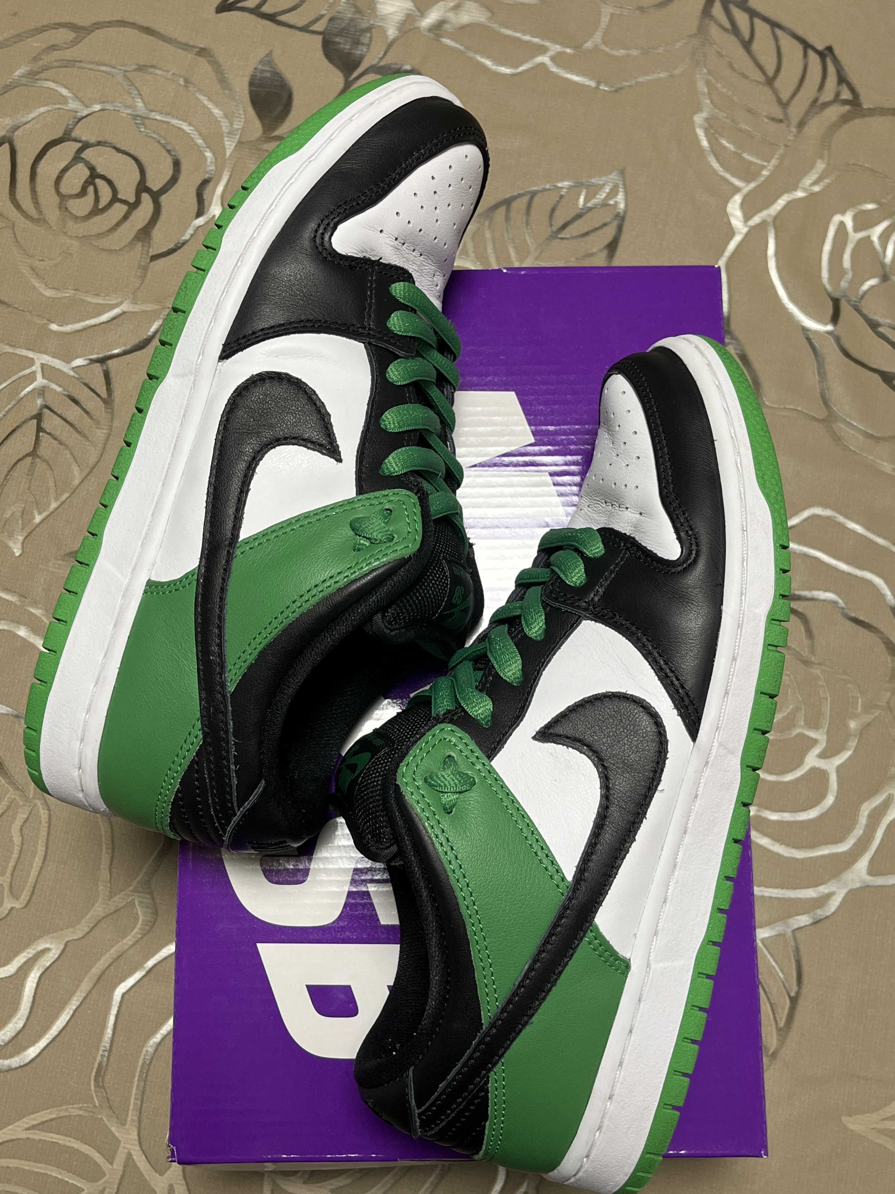 Nike SB Dunk Low Pro "Black and Classic Green"