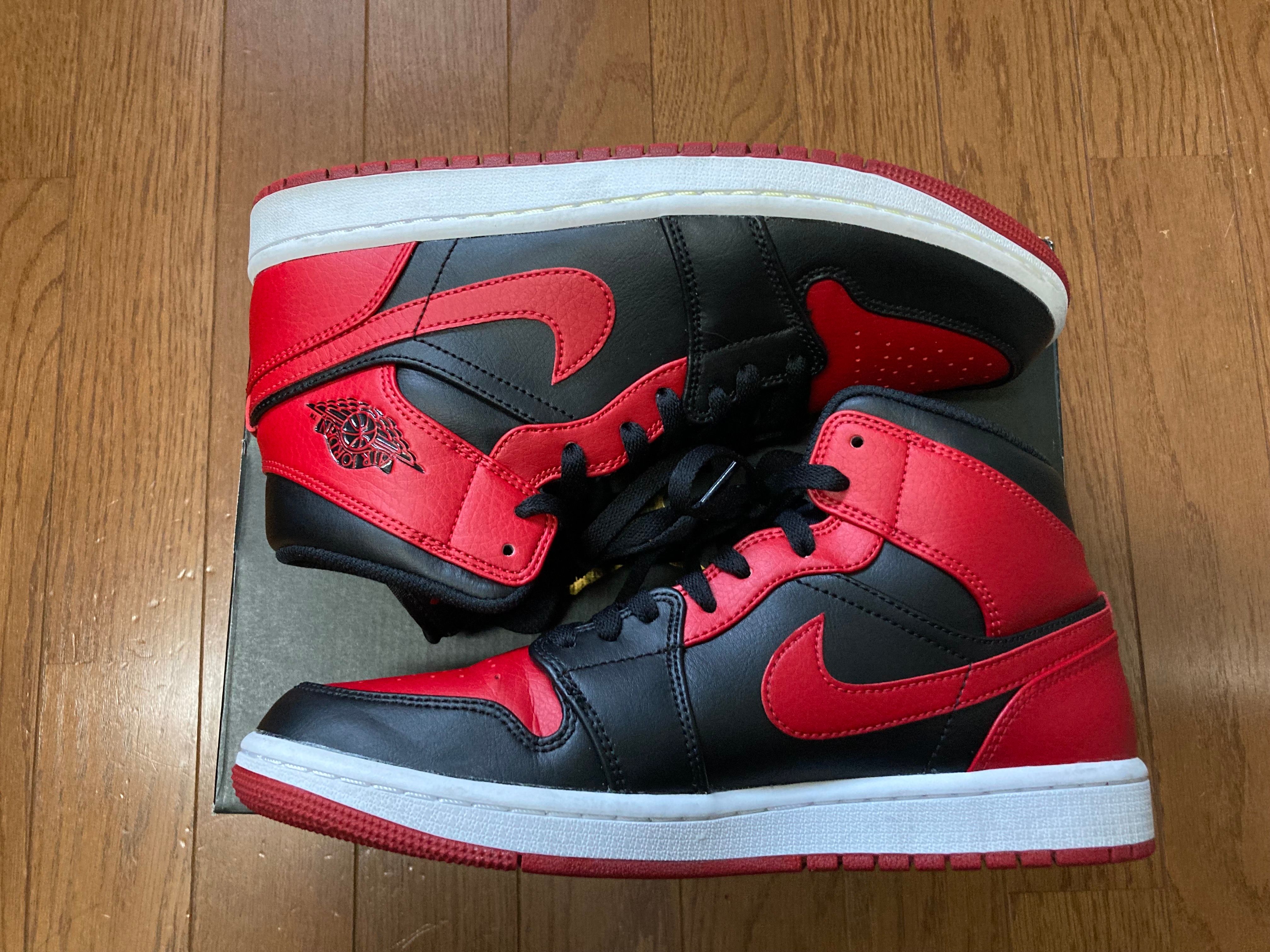 Nike Air Jordan 1 Mid "Bred"