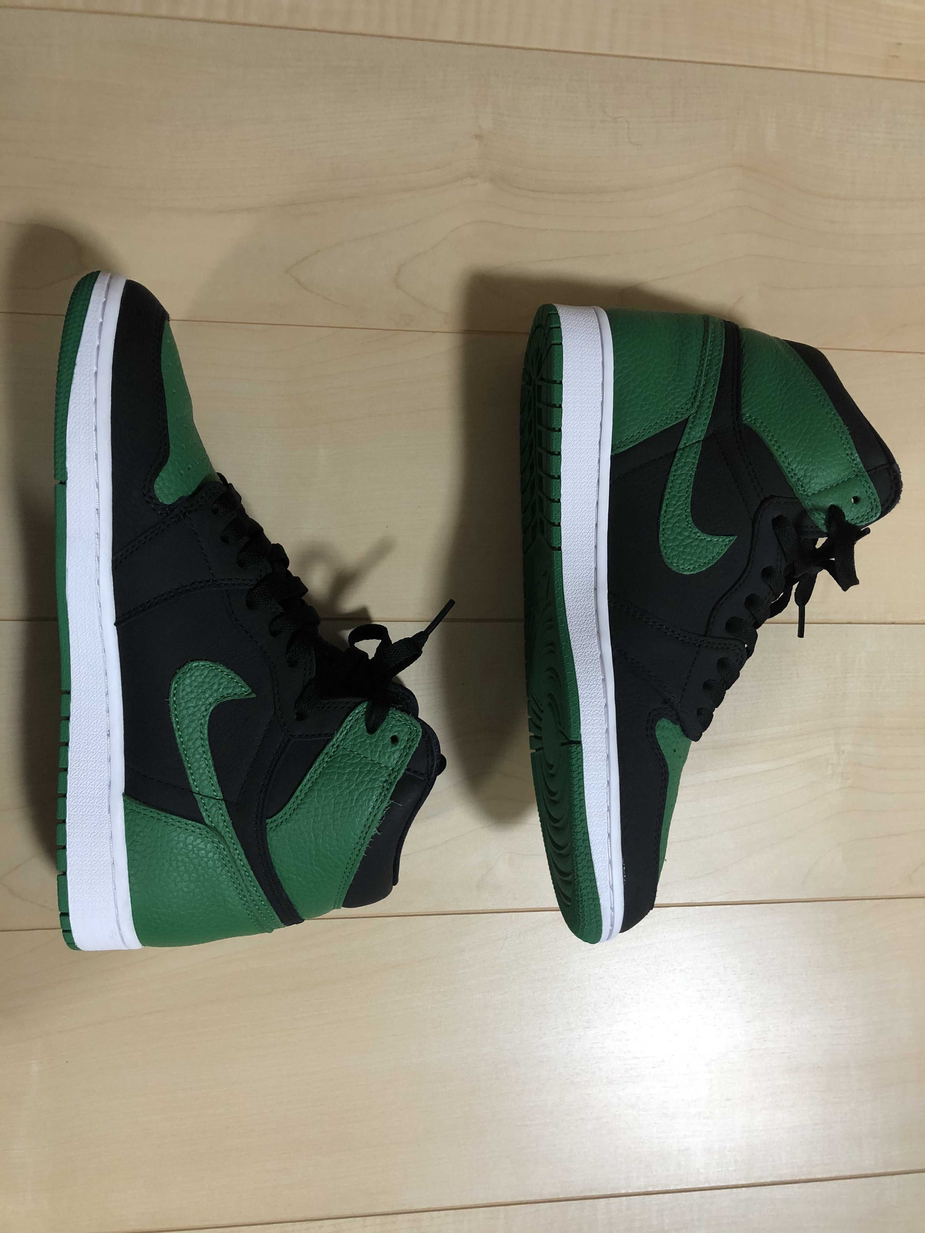 Nike Air Jordan 1 Retro High OG "Black/Pine Green" (2020)