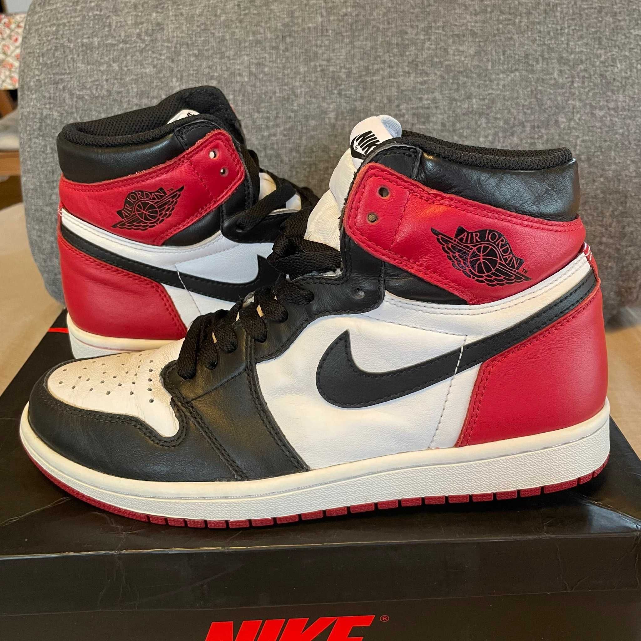 Nike Air Jordan 1 Retro High OG "Black Toe"(2016)