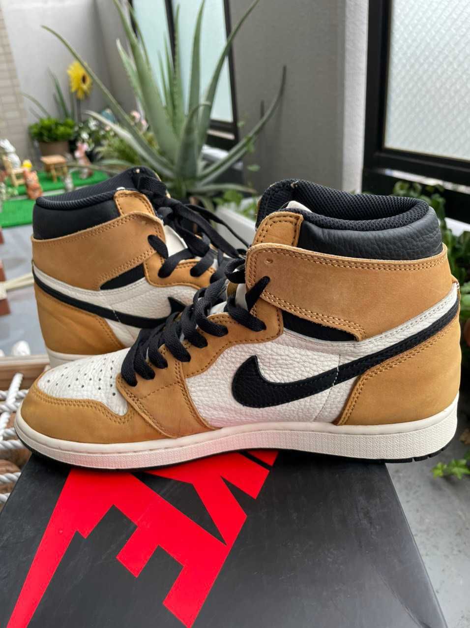 Nike Air Jordan 1 RETRO High "Rookie of The Year"