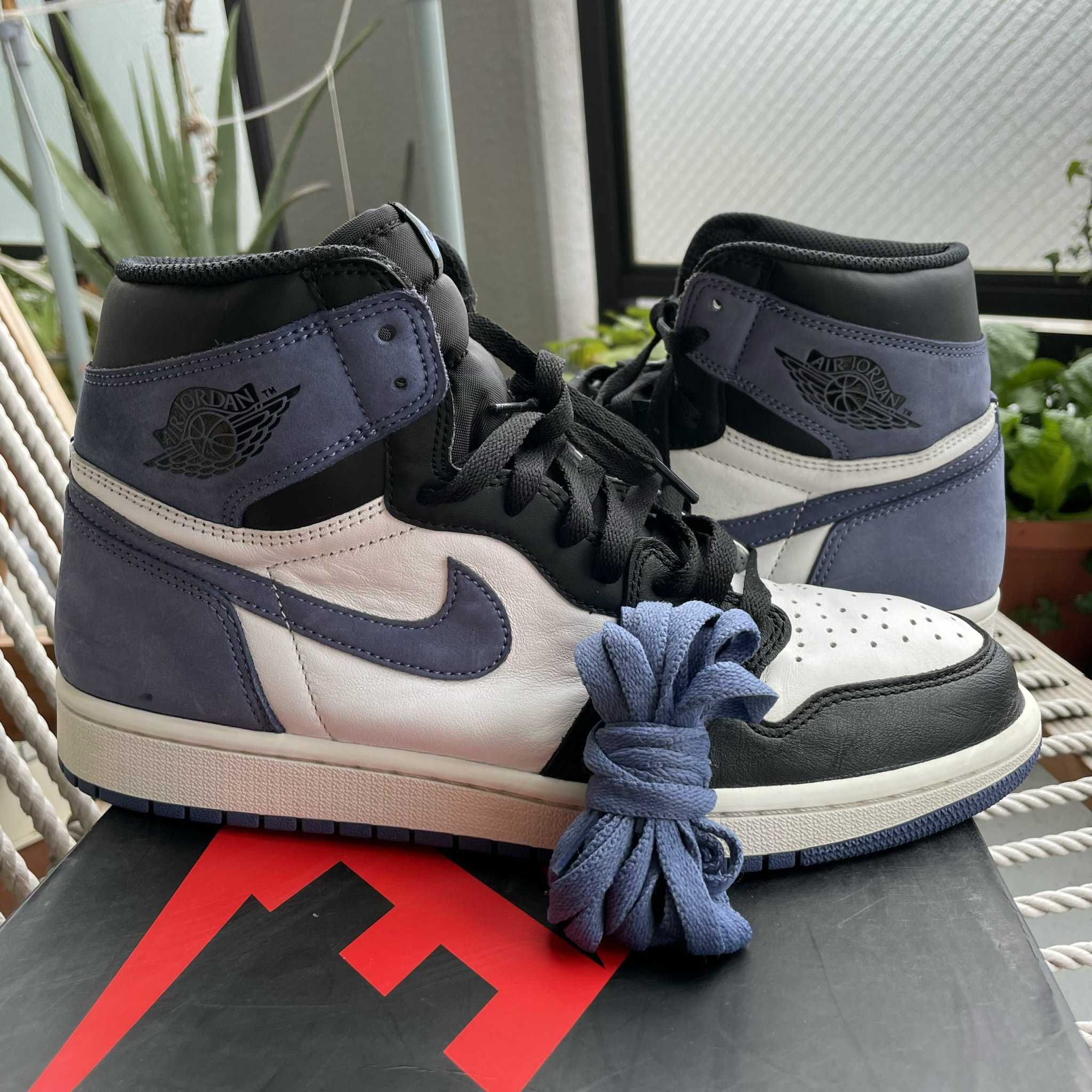 Nike Air Jordan 1 Retro High "Blue Moon"