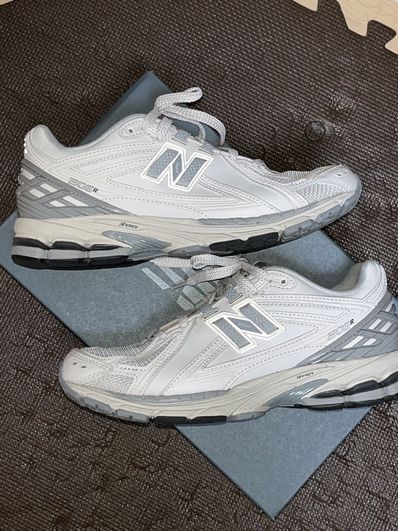 New Balance 1906R "Off White"