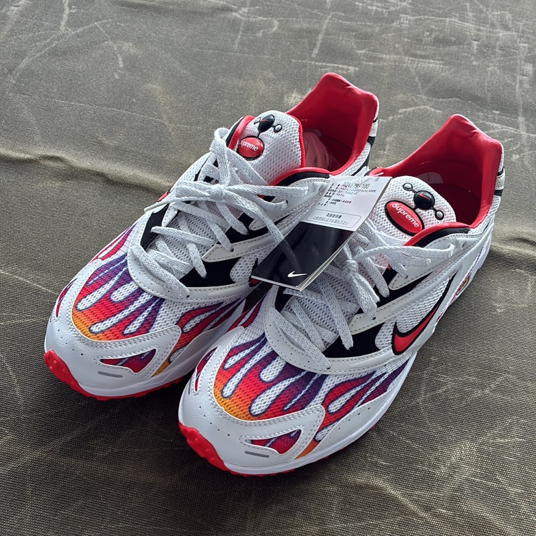 Supreme × Nike Air Zoom Streak Spectrum Plus 