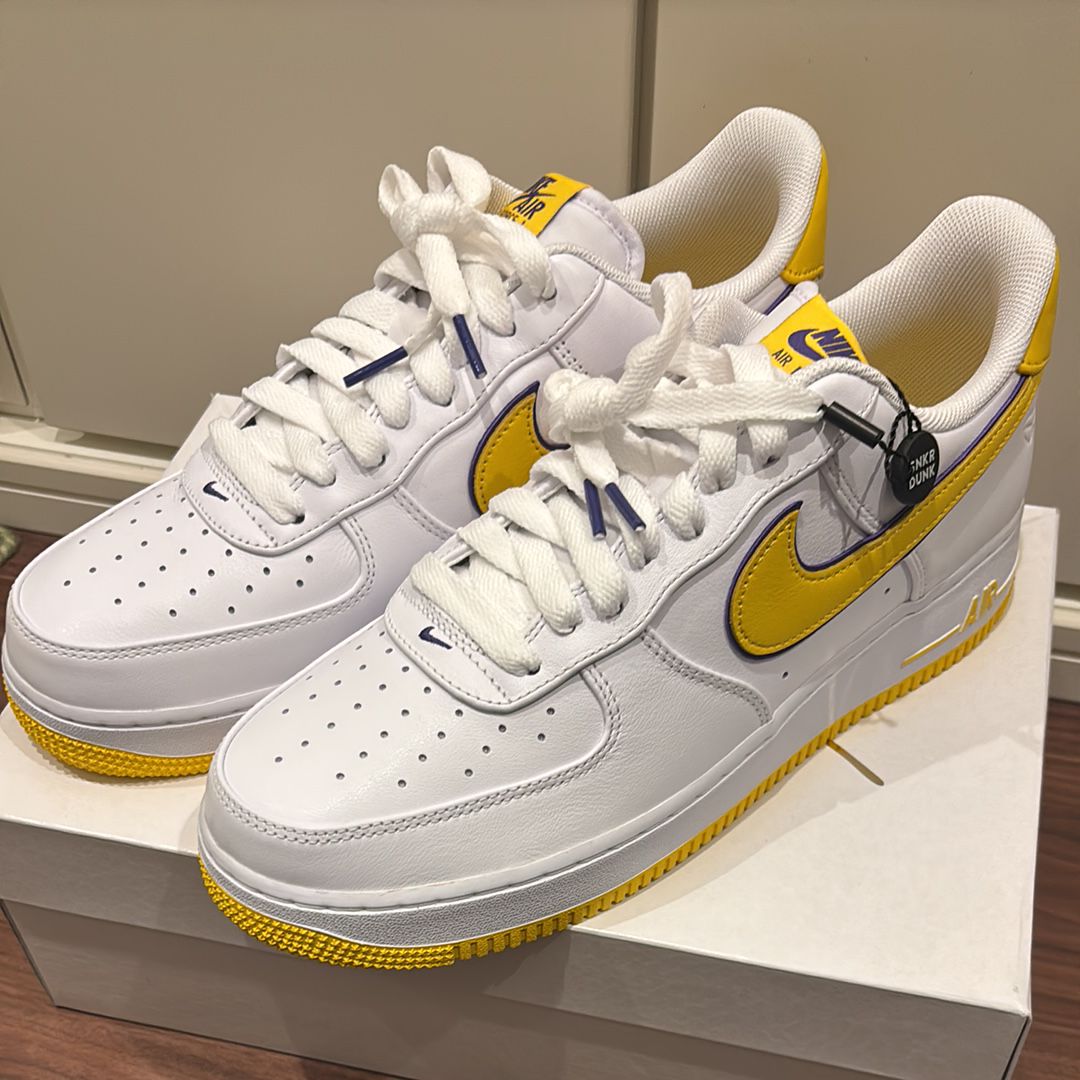 Kobe Bryant × Nike Air Force 1 Low Retro QS "Varsity Maize and Varsity Purple"