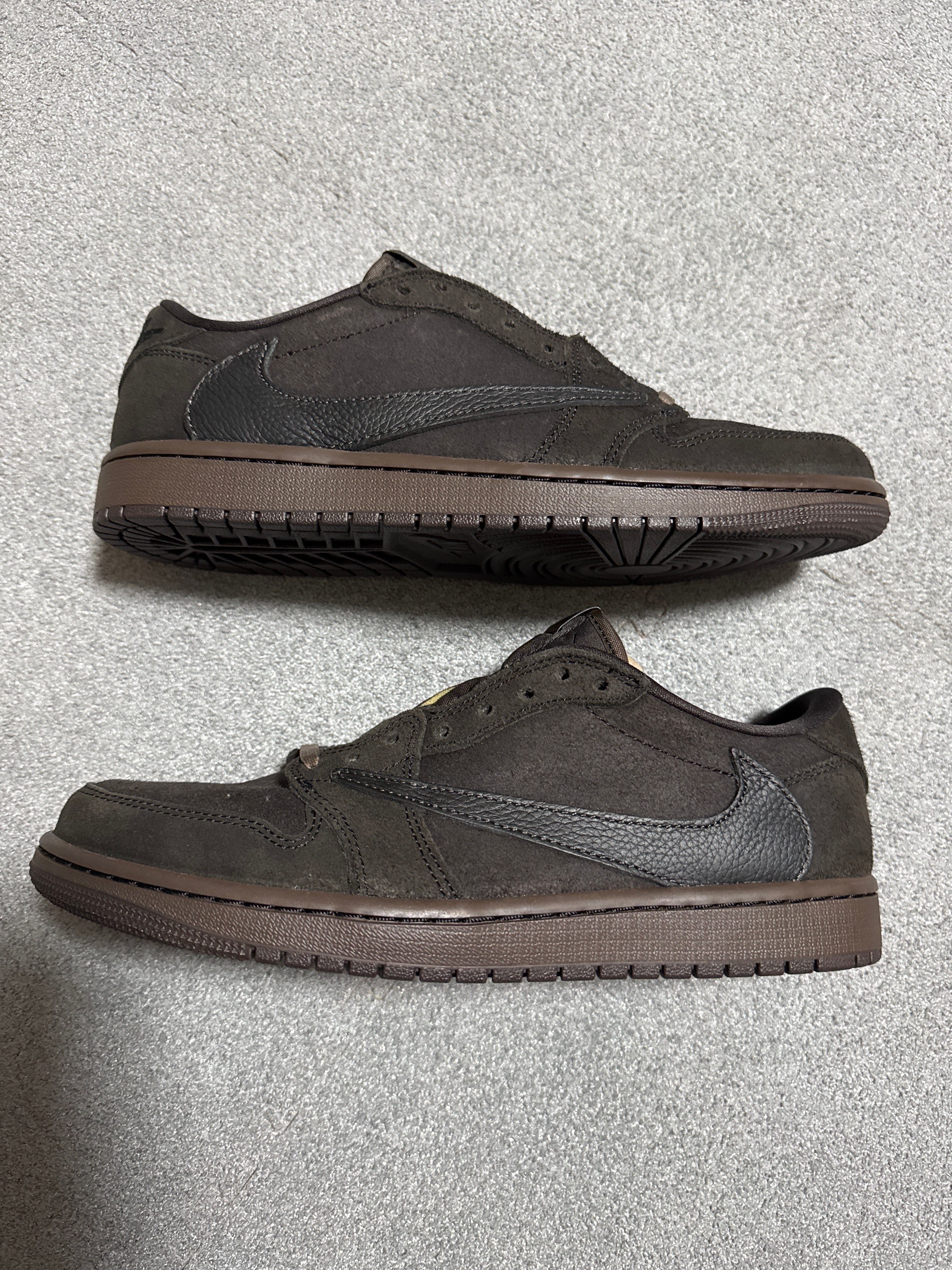 Travis Scott × Nike Air Jordan 1 Low OG SP "Velvet Brown and Dark Mocha"