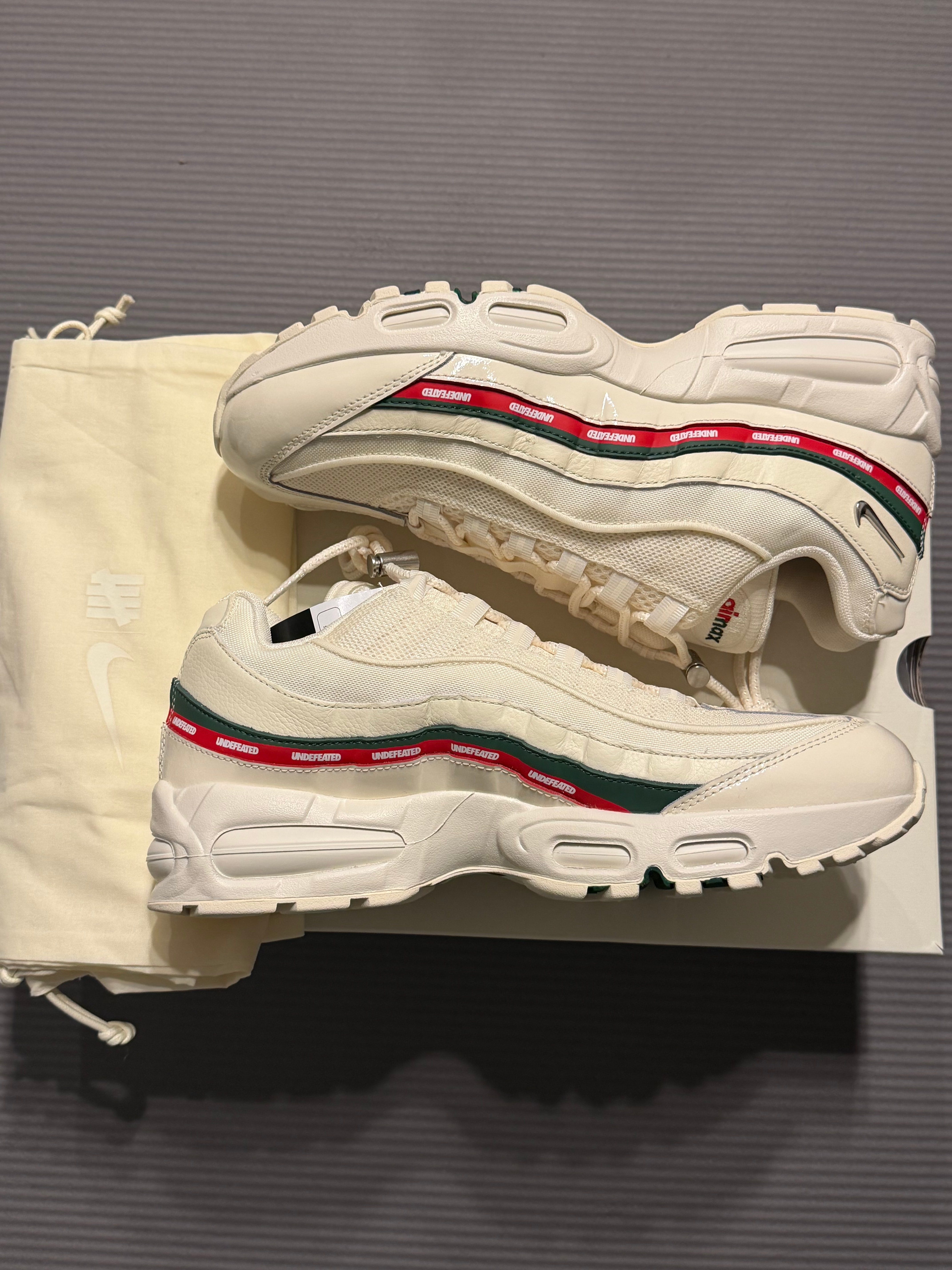 アンディフィーテッド × ナイキ エアマックス95 SP "セイル"