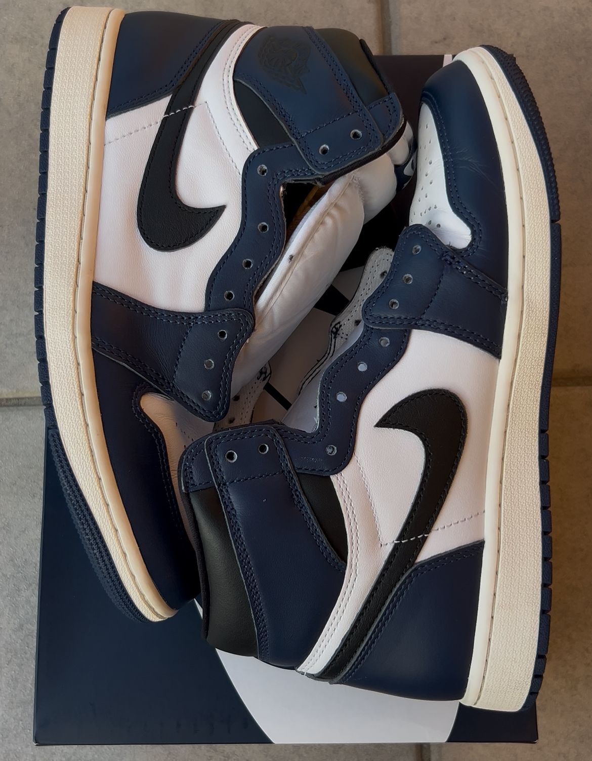 Nike Air Jordan 1 Retro High OG "Midnight Navy"