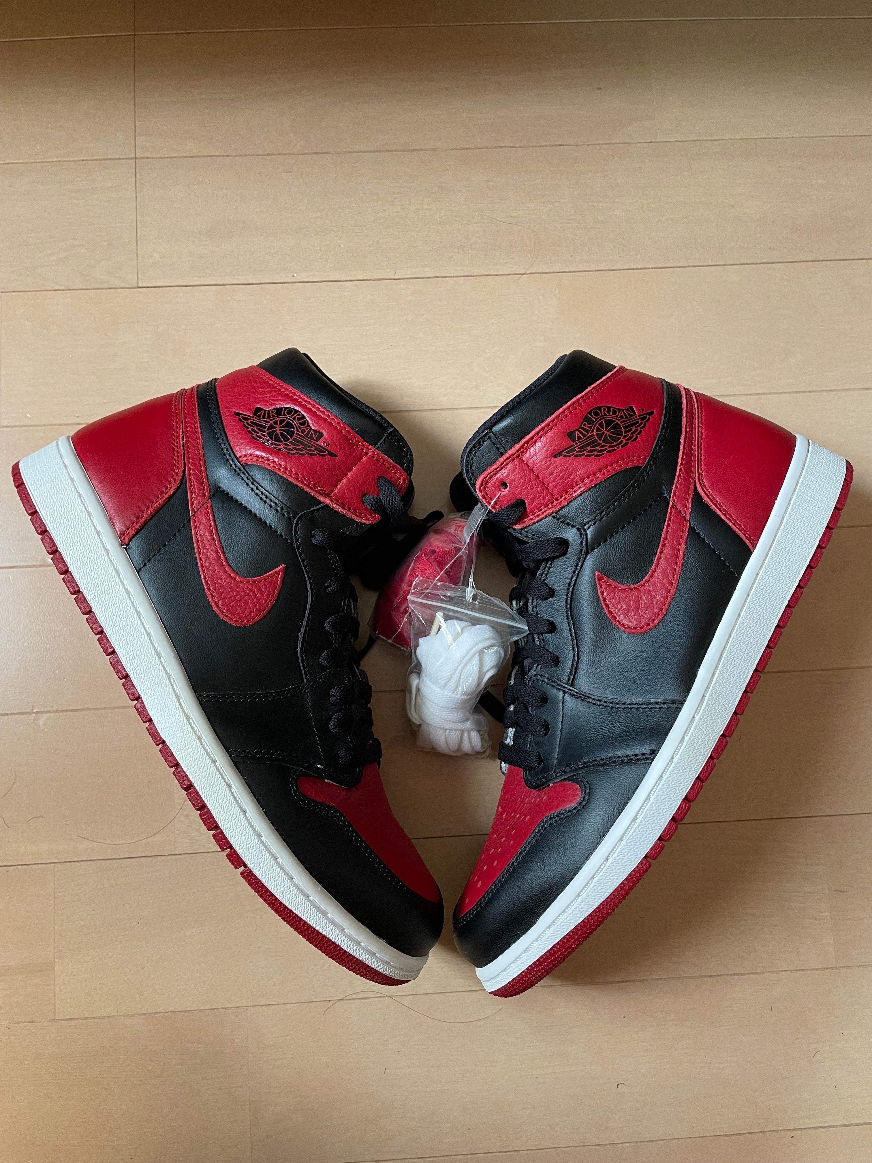 Nike Air Jordan 1 Retro High OG "Bred/Banned" (2016)