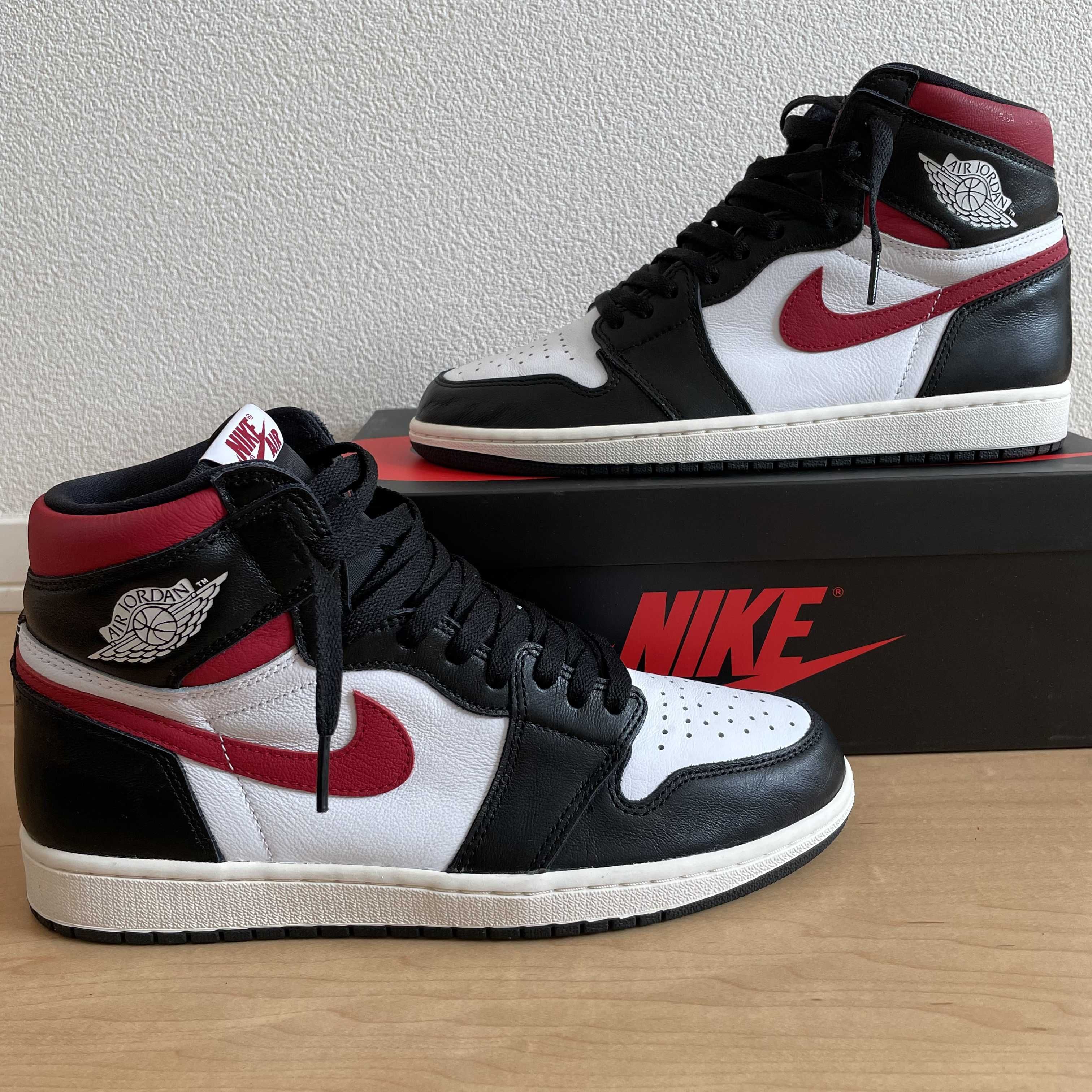 Nike Air Jordan 1 Retro High "Black/White/Sail/Gym Red"