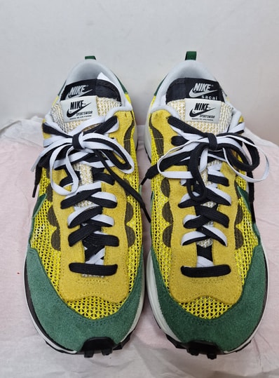 sacai × Nike Vapor Waffle "Tour Yellow/Stadium Green-Sail"