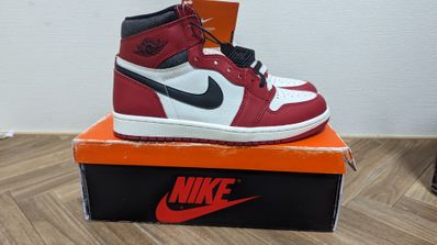 Nike Air Jordan 1 High OG "Lost & Found/Chicago"
