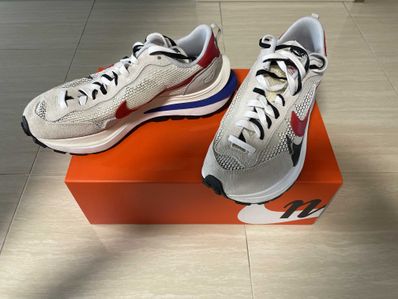 sacai × Nike Vapor Waffle "Royal Fuchsia"