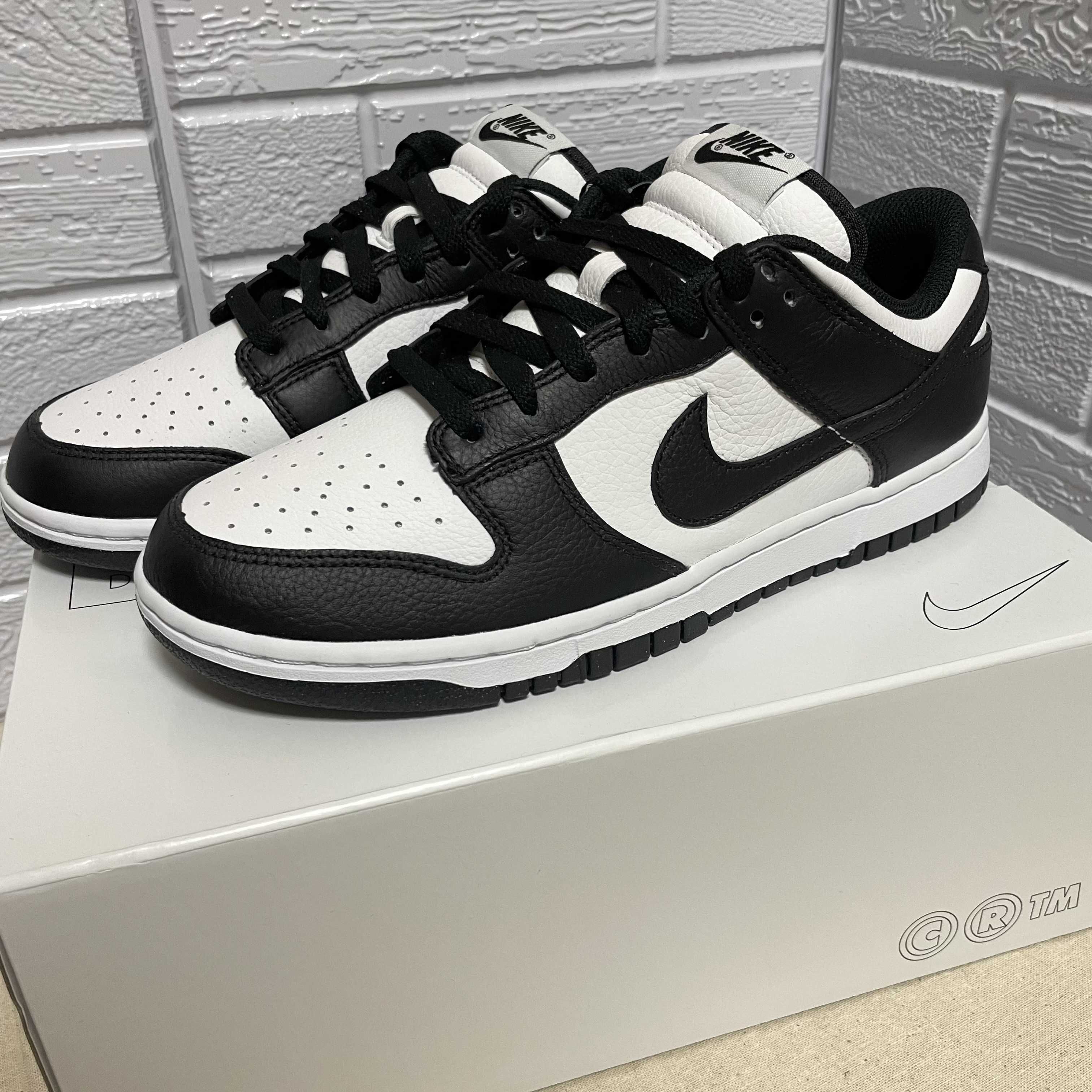 Nike Dunk Low Retro "Panda/White/Black"
