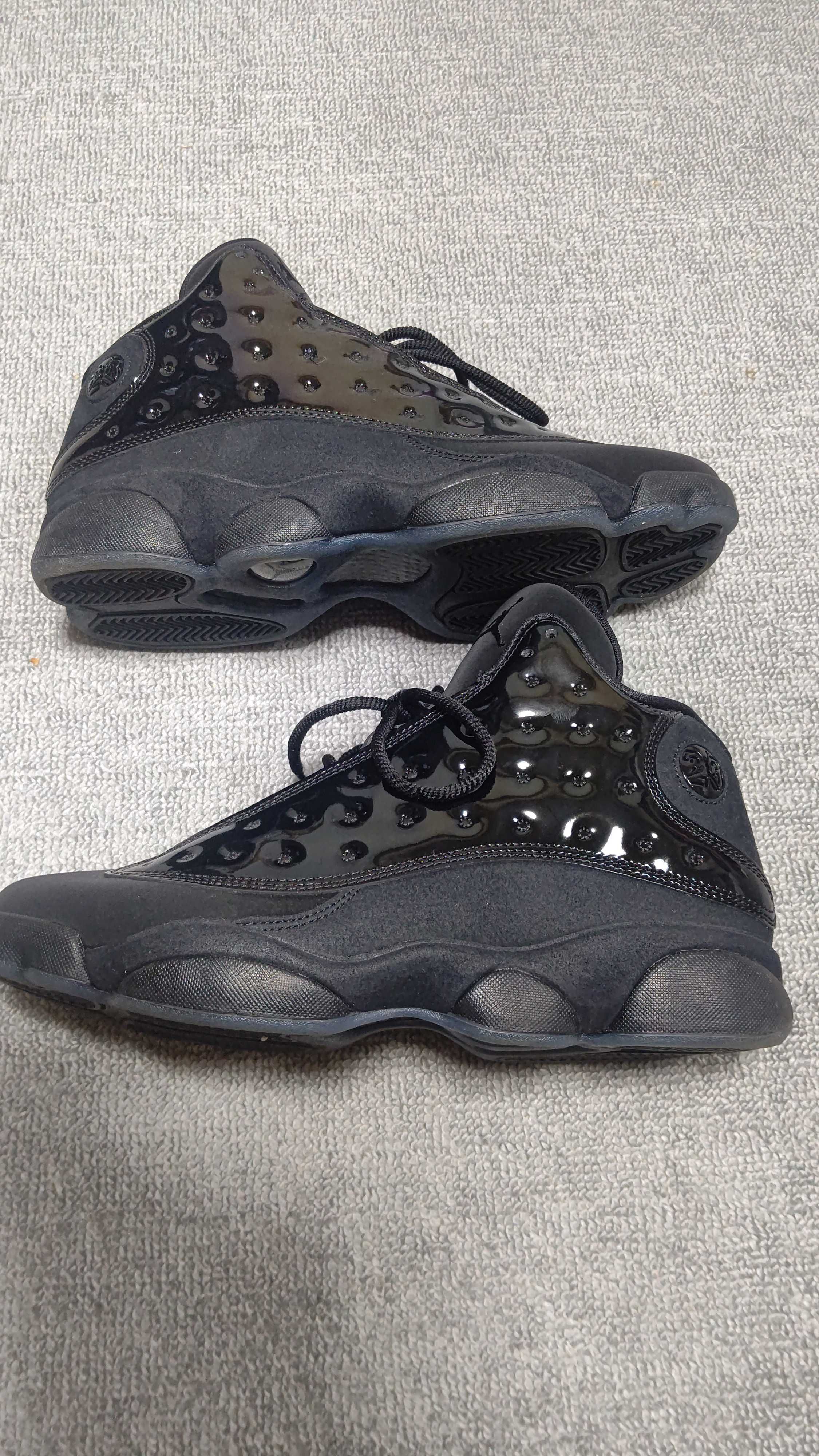 Nike Air Jordan 13 Retro "Cap and Gown"