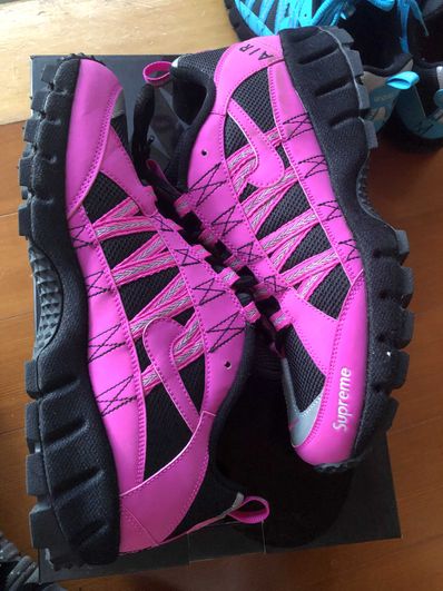 Supreme × Nike Air Humara "Pink"