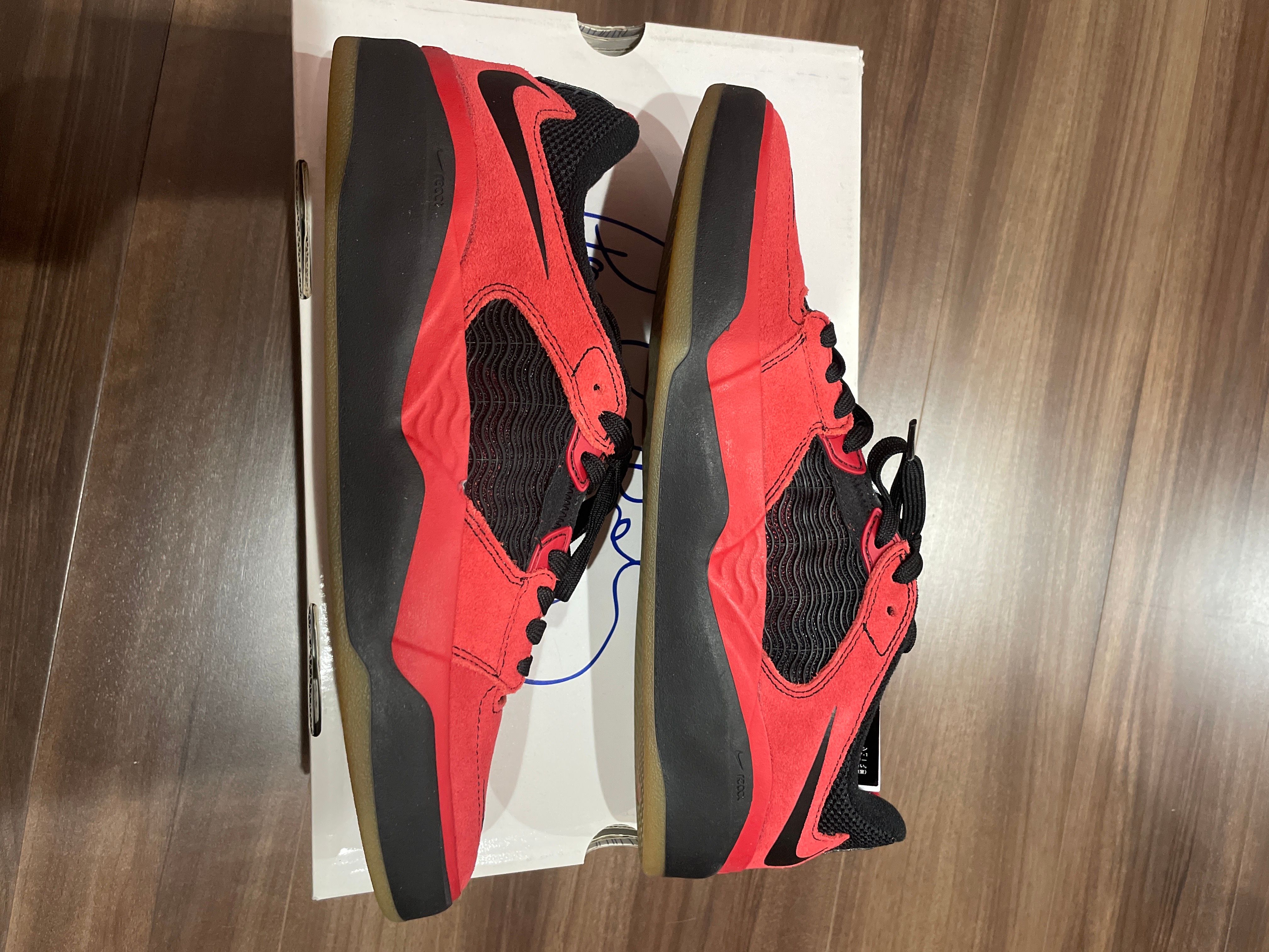 Ishod Wair × Nike SB "Varsity Red/Black-White"