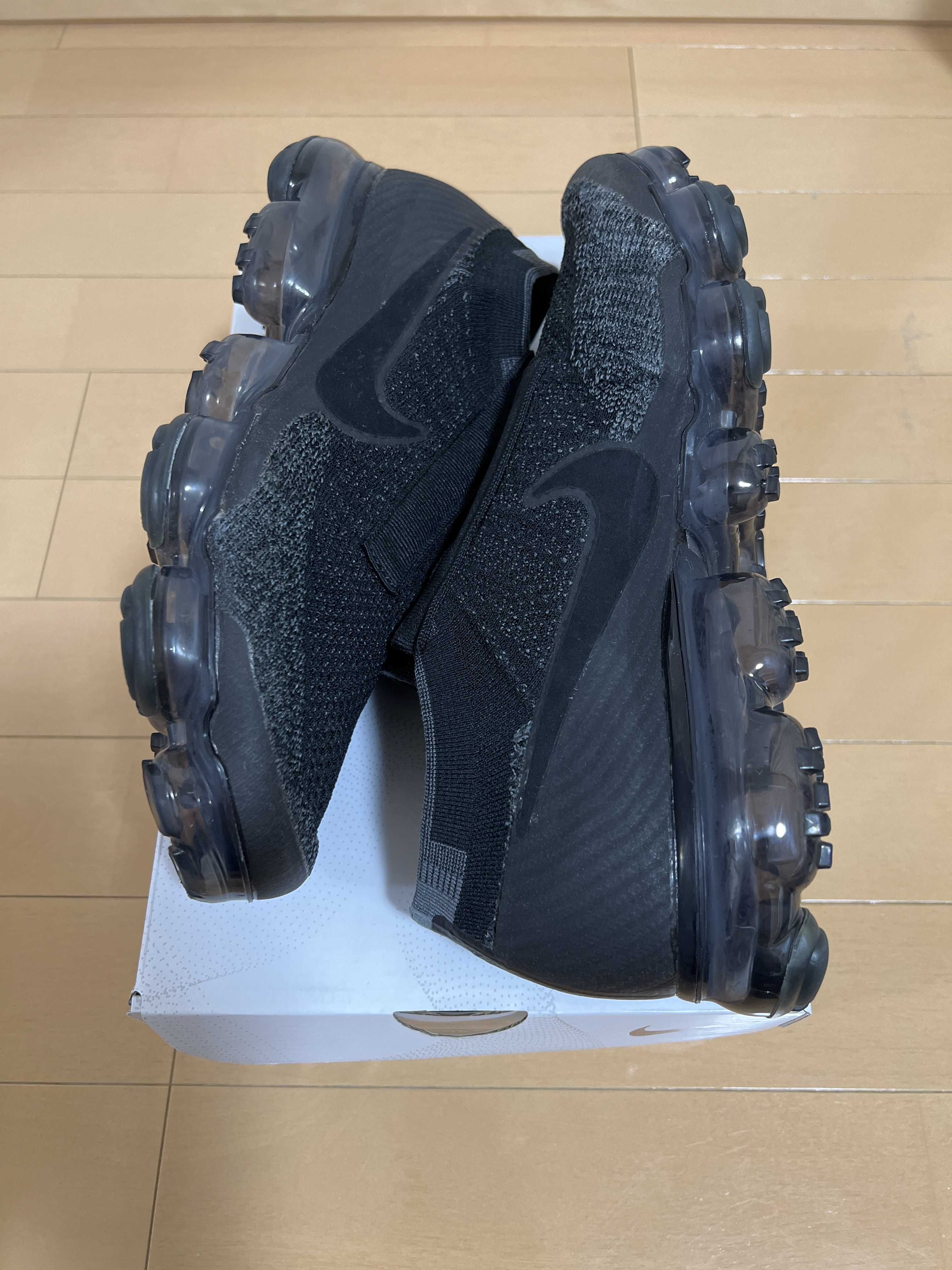 NIKE AIR VAPORMAX SE FLYKNIT LASELESS "TRIPLE BLACK"