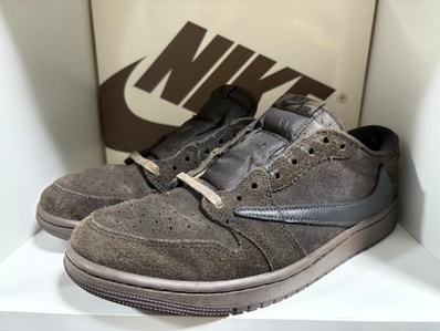 Travis Scott × Nike Air Jordan 1 Low OG SP "Velvet Brown and Dark Mocha"