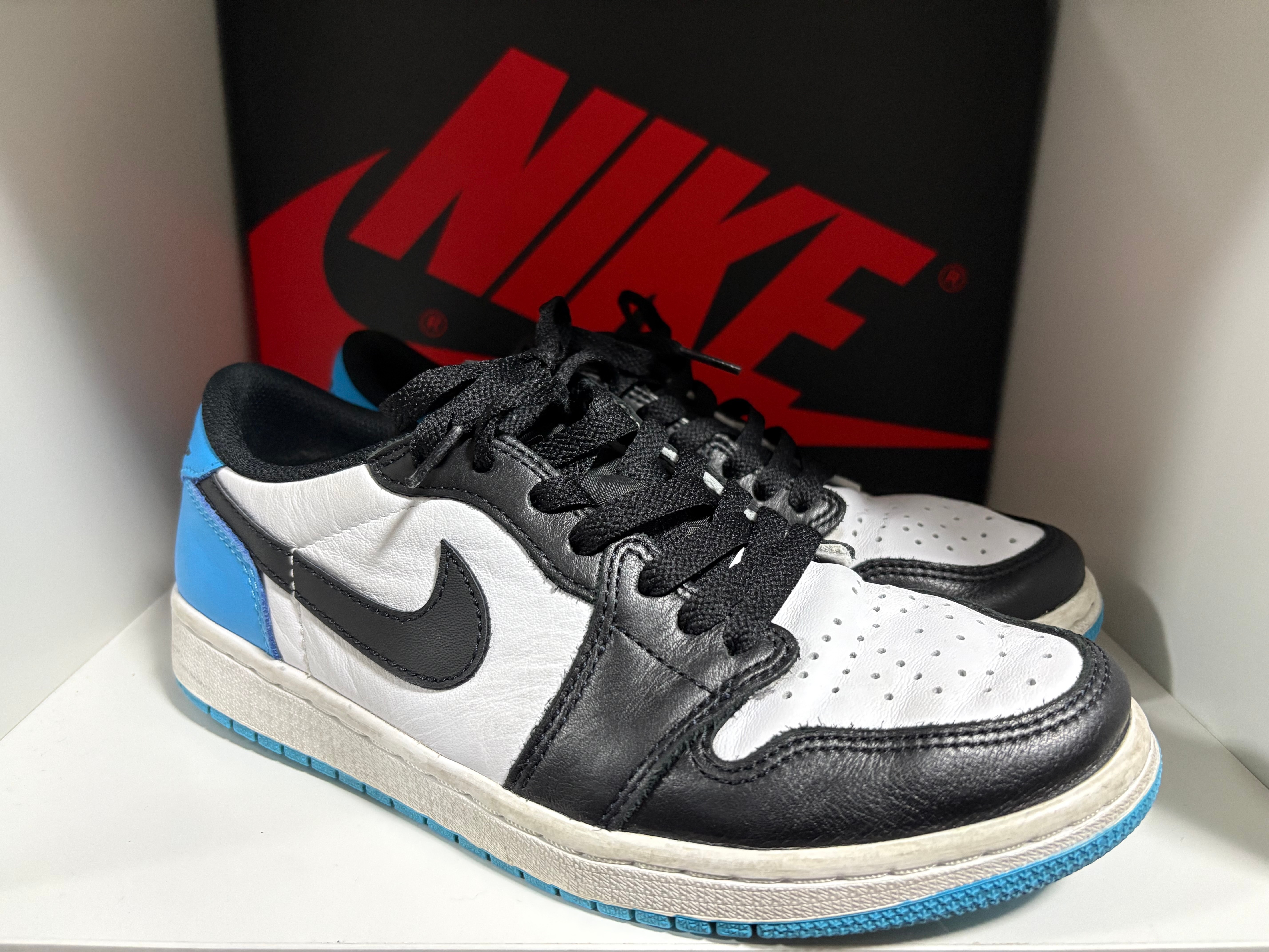 Nike Air Jordan 1 Low OG "Black and Dark Powder Blue/UNC"