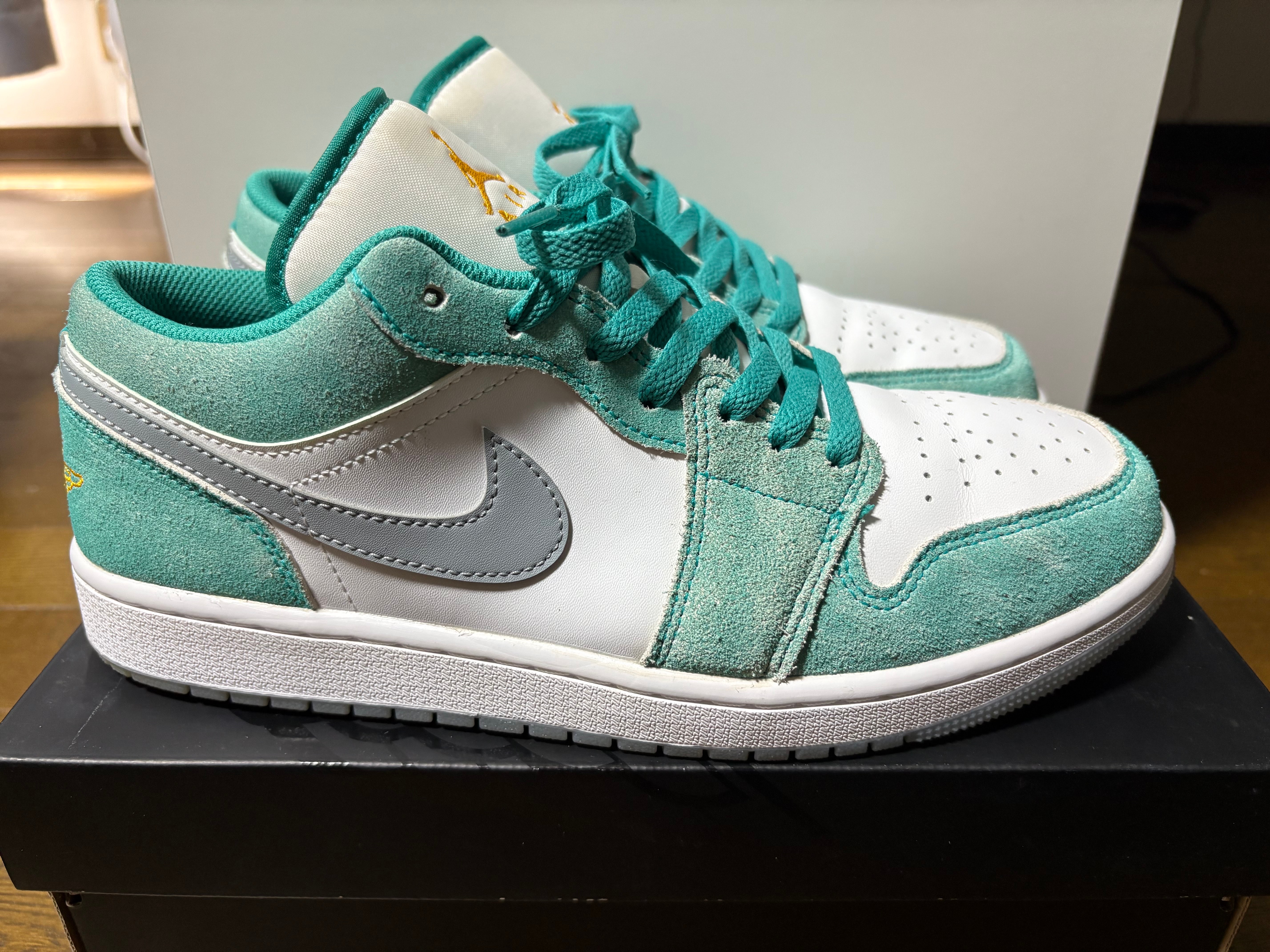 Nike Air Jordan 1 Low SE "New Emerald"