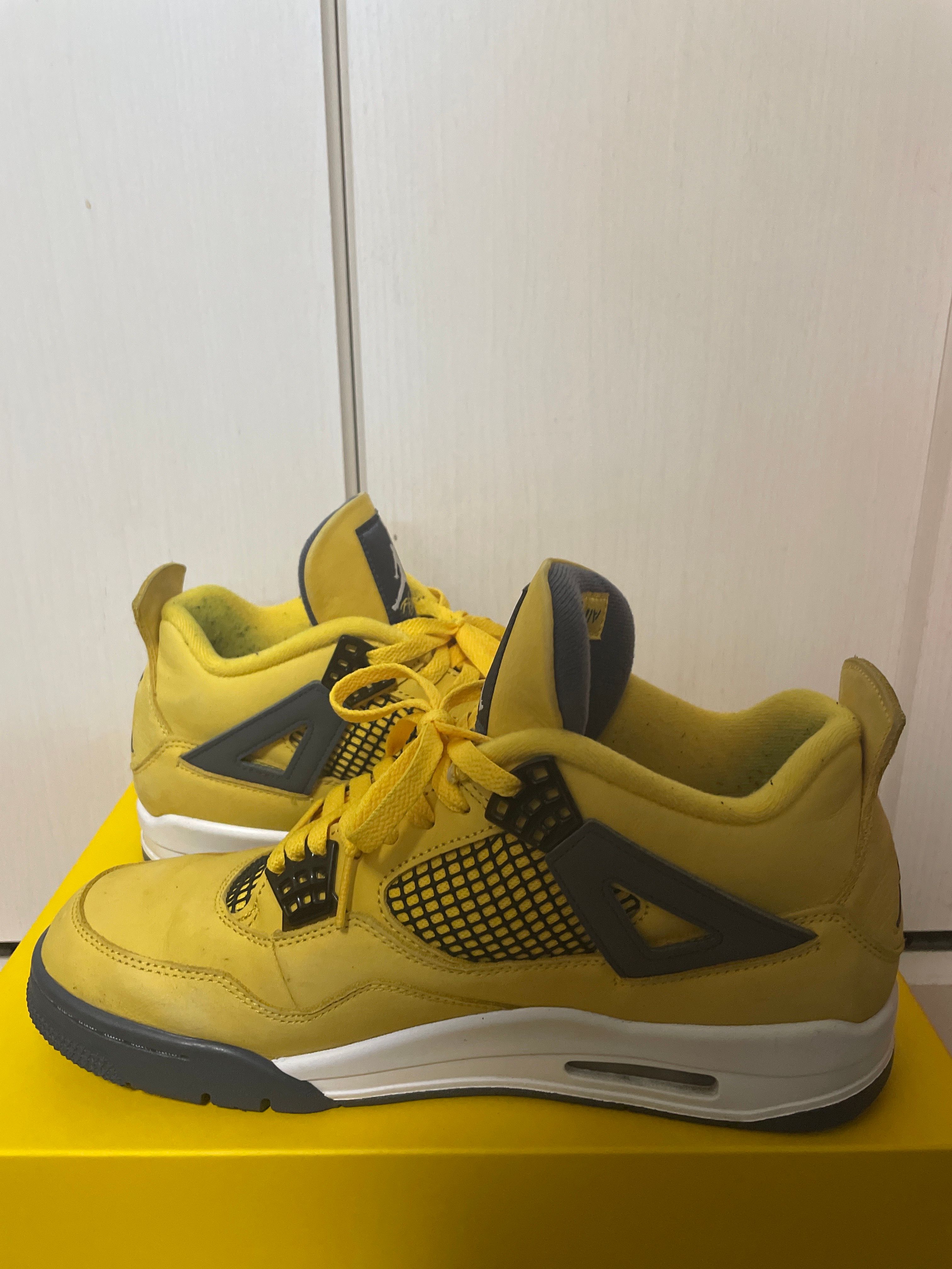 Nike Air Jordan 4 "Tour Yellow"