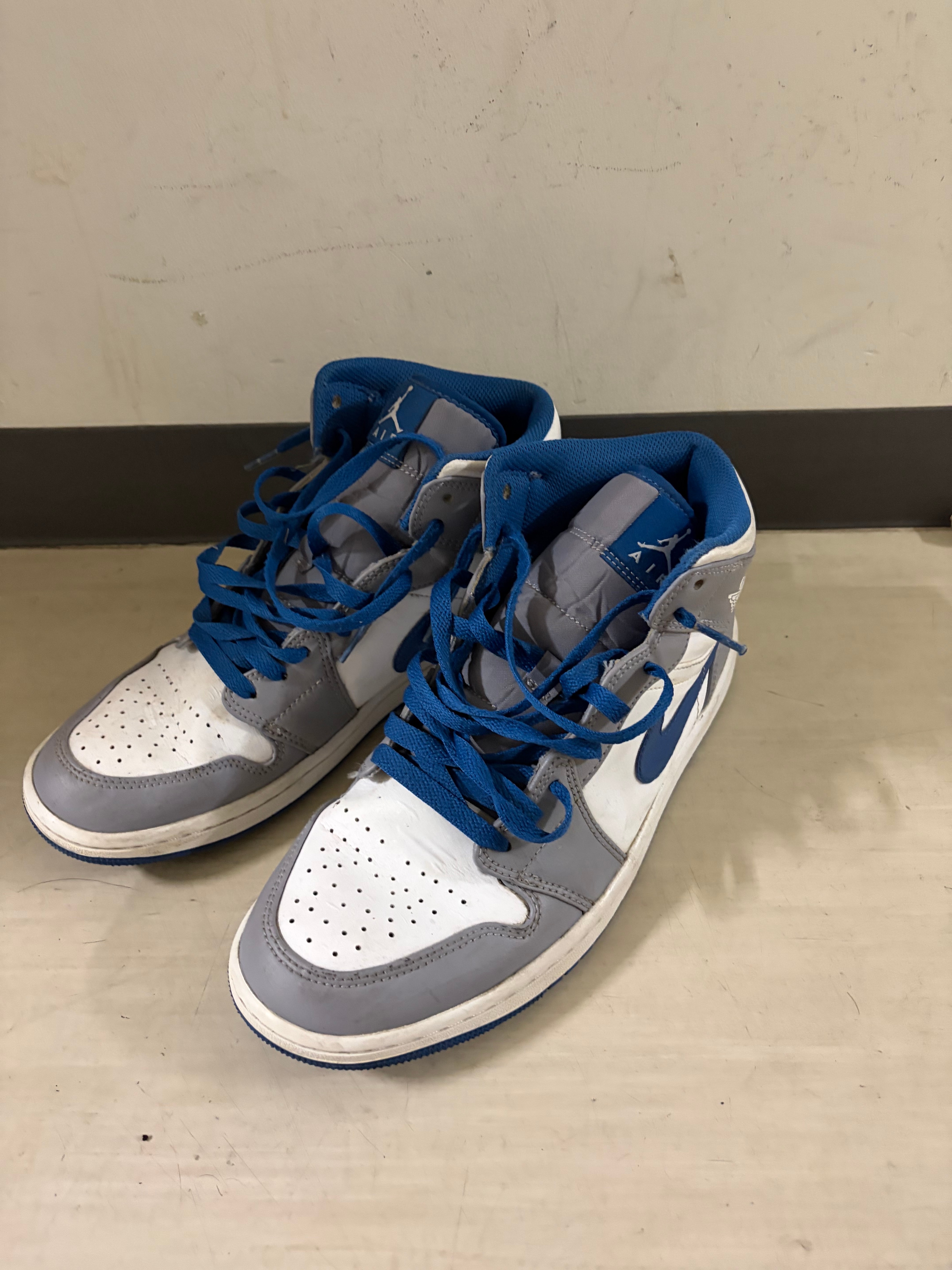 Nike Air Jordan 1 Mid "True Blue"