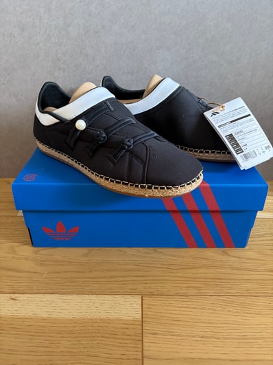 CLOT × adidas Qi Flow by Edison Chen " Core Black/Cloud White"