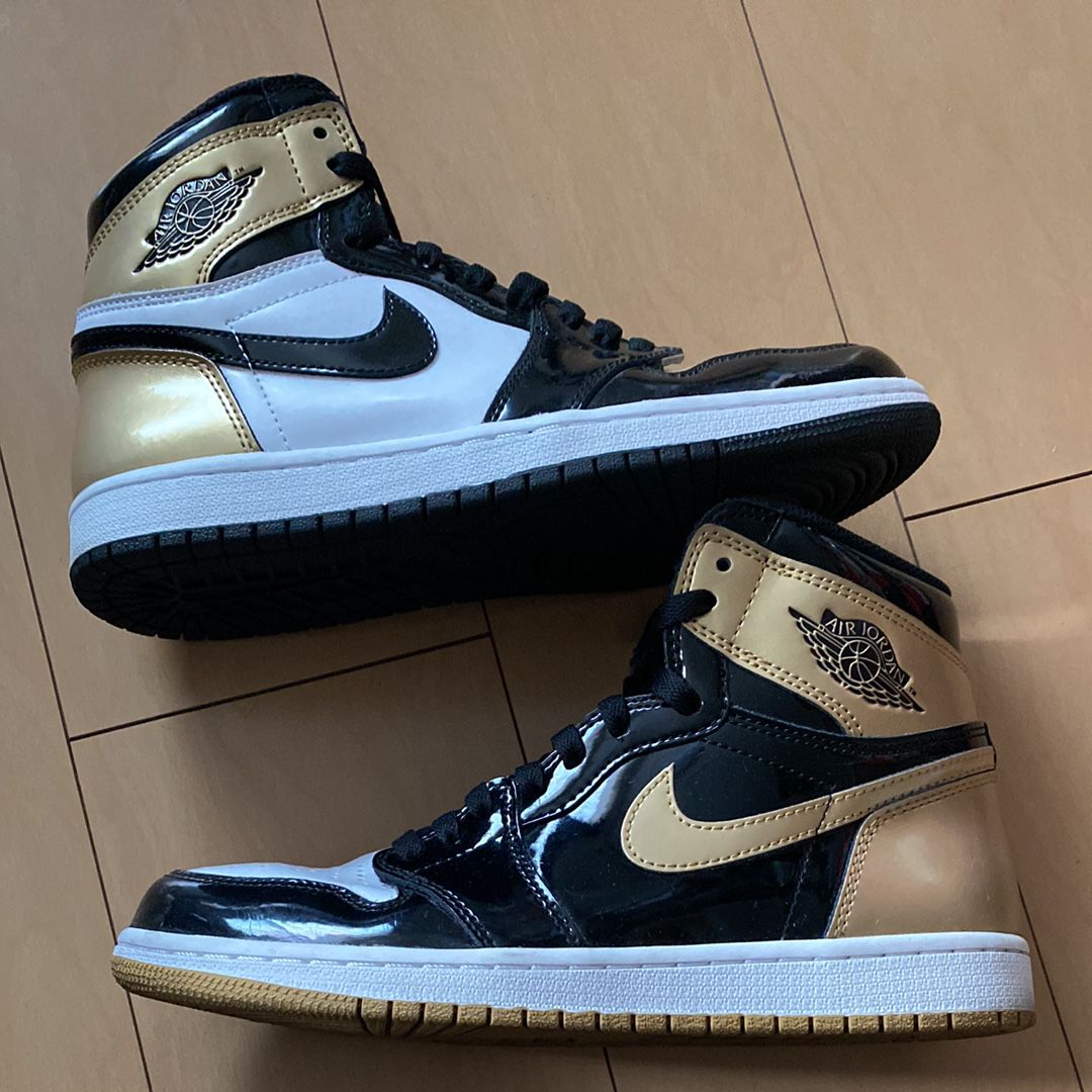 Nike Air Jordan 1 Retro High "Gold Top 3"