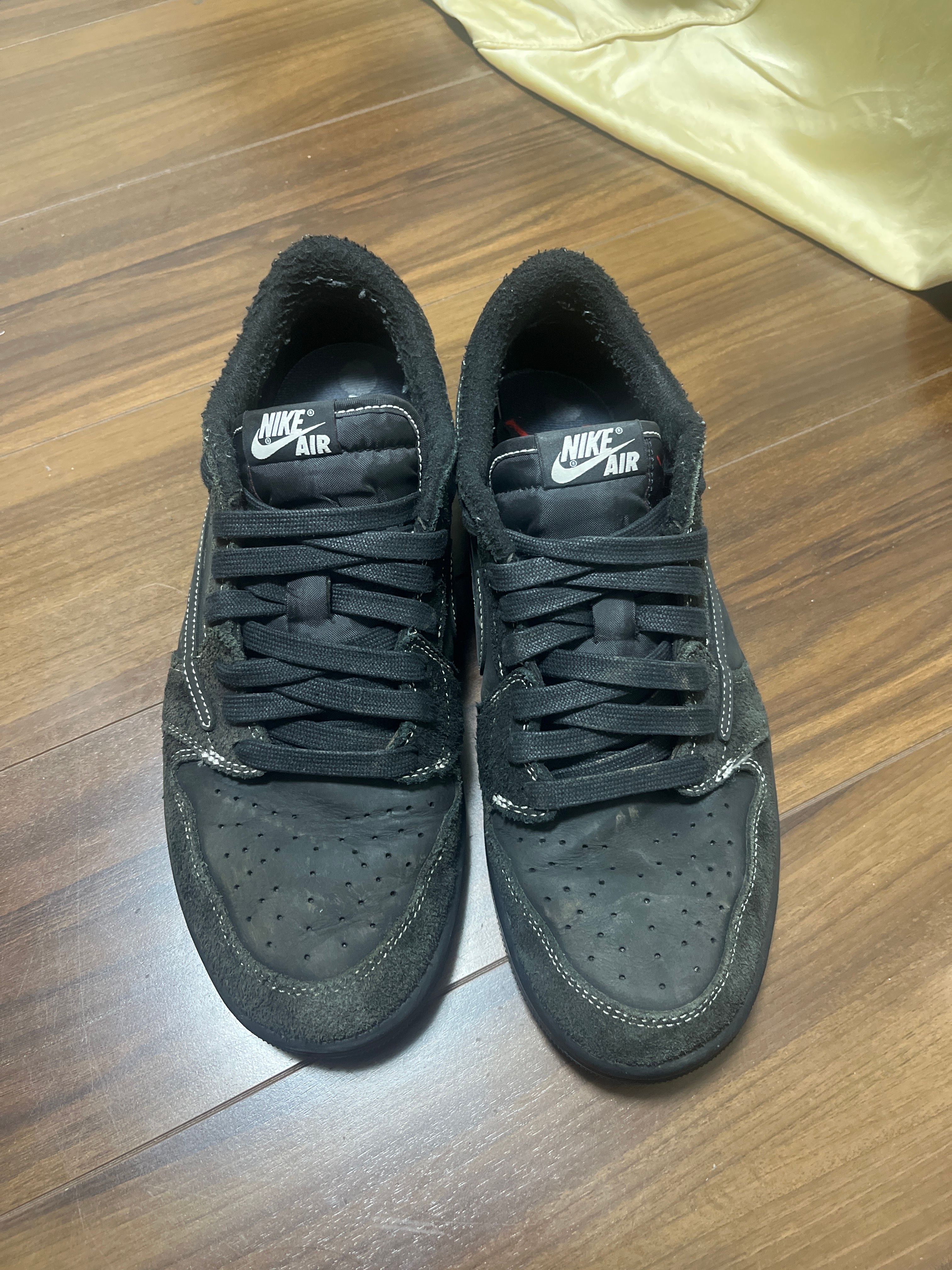Travis Scott × Nike Air Jordan 1 Low OG SP "Black Phantom"