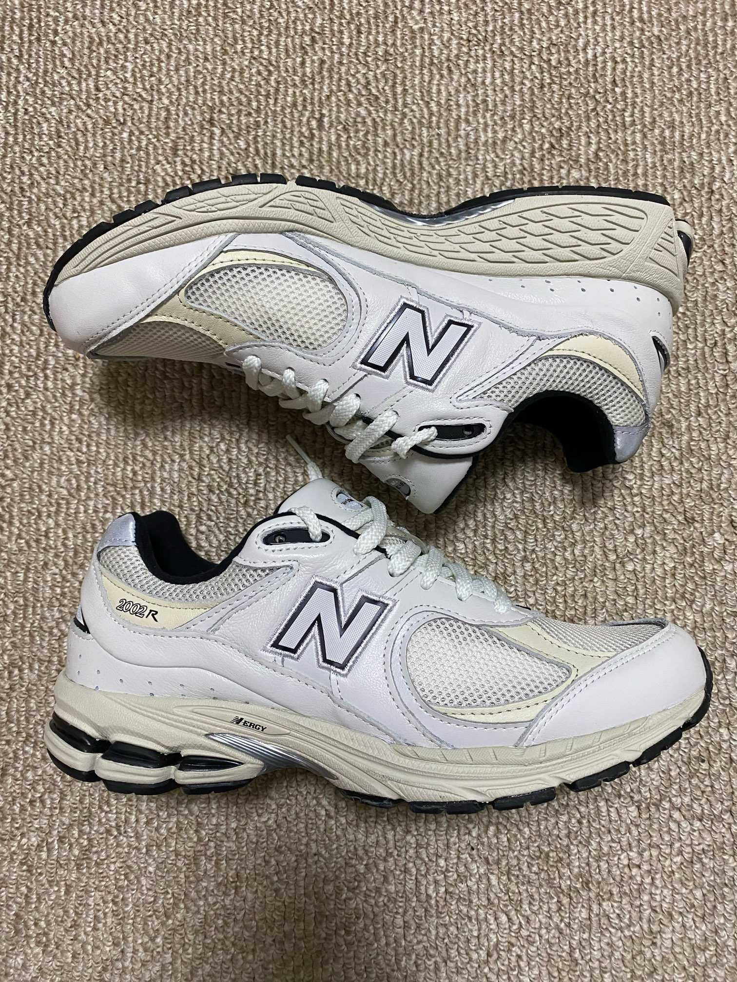 New Balance 2002R "White"