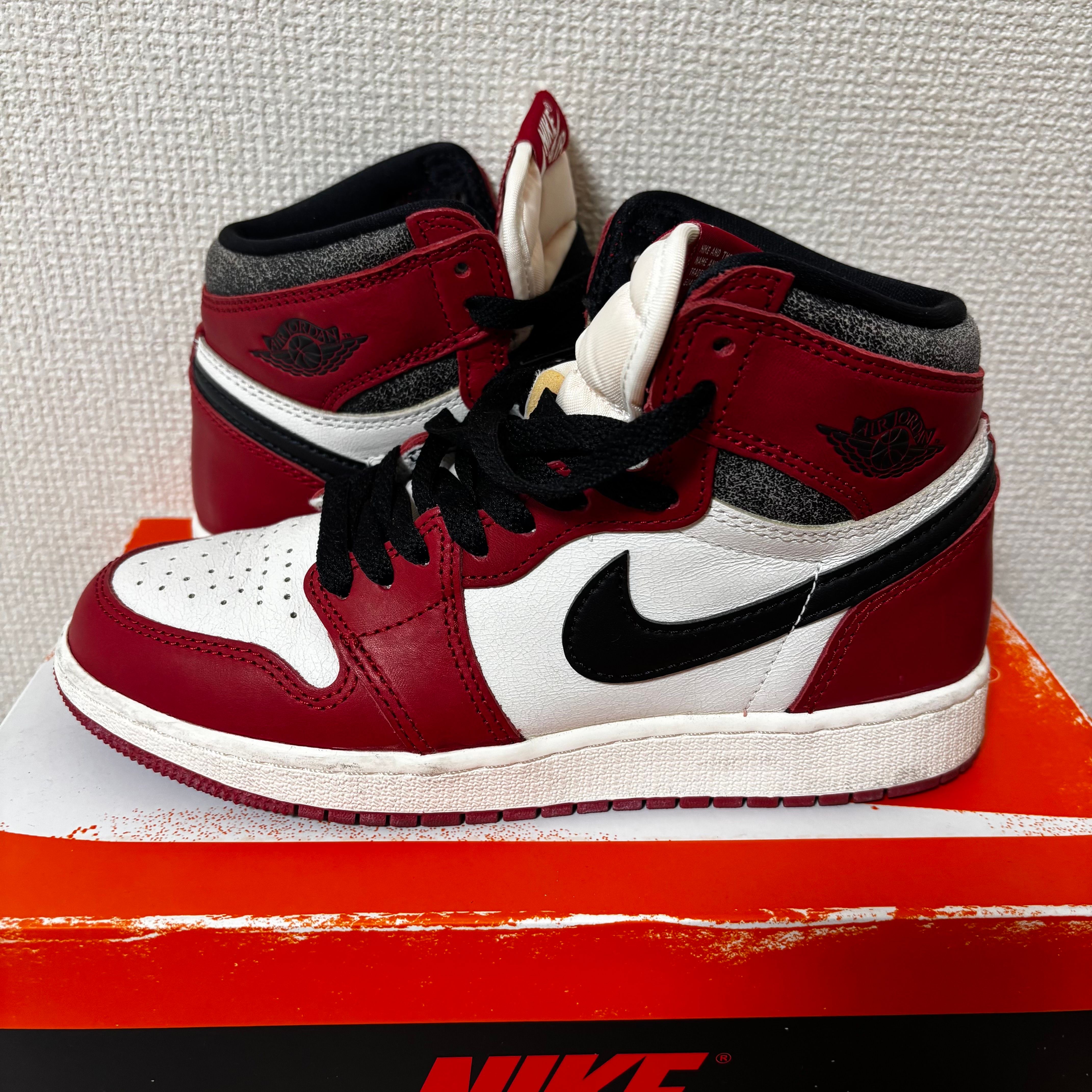 Nike GS Air Jordan 1 High OG "Lost & Found/Chicago"