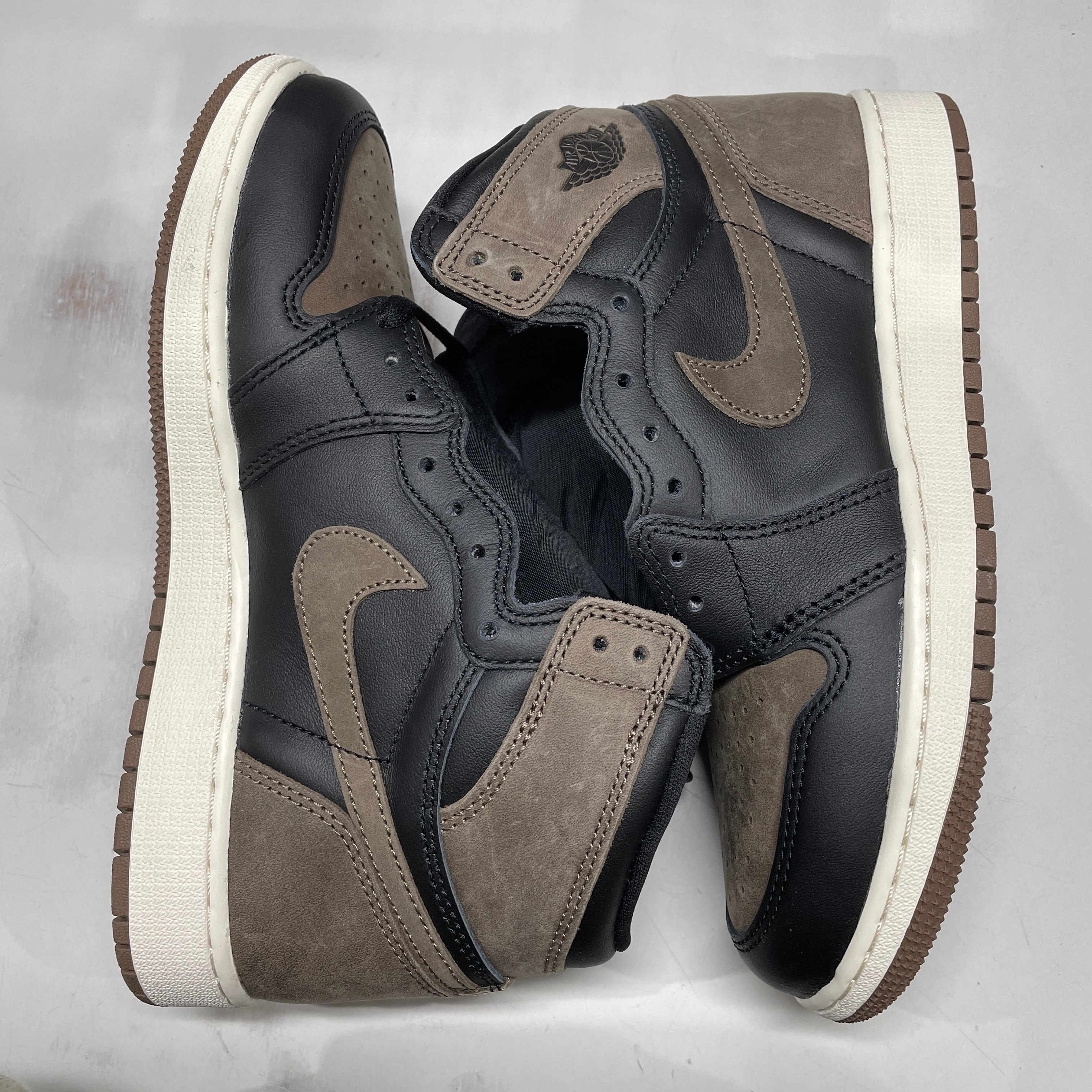 Nike GS Air Jordan 1 Retro High OG "Palomino"