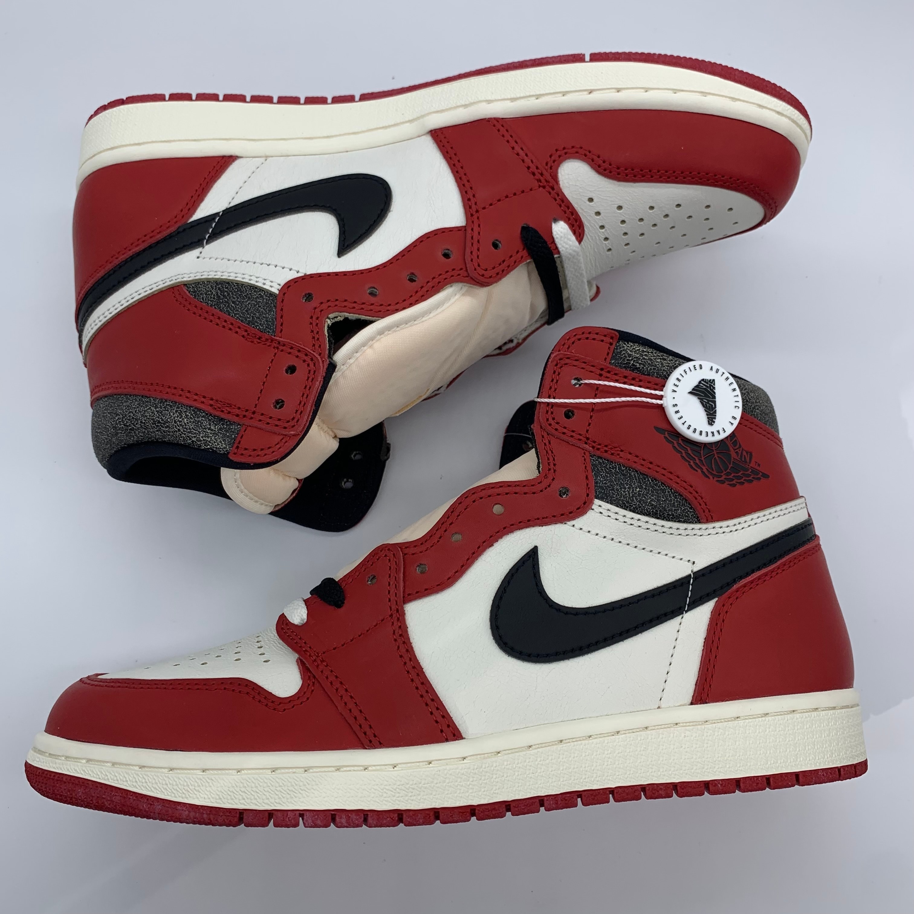 Nike Air Jordan 1 High OG "Lost & Found/Chicago"