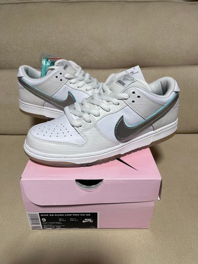 Diamond Supply Co. × Nike SB Dunk Low Pro "White"