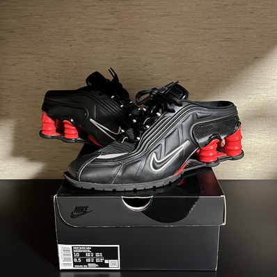 Martine Rose × Nike Women's Shox MR4 "Black/Metallic Silver Comet Red"