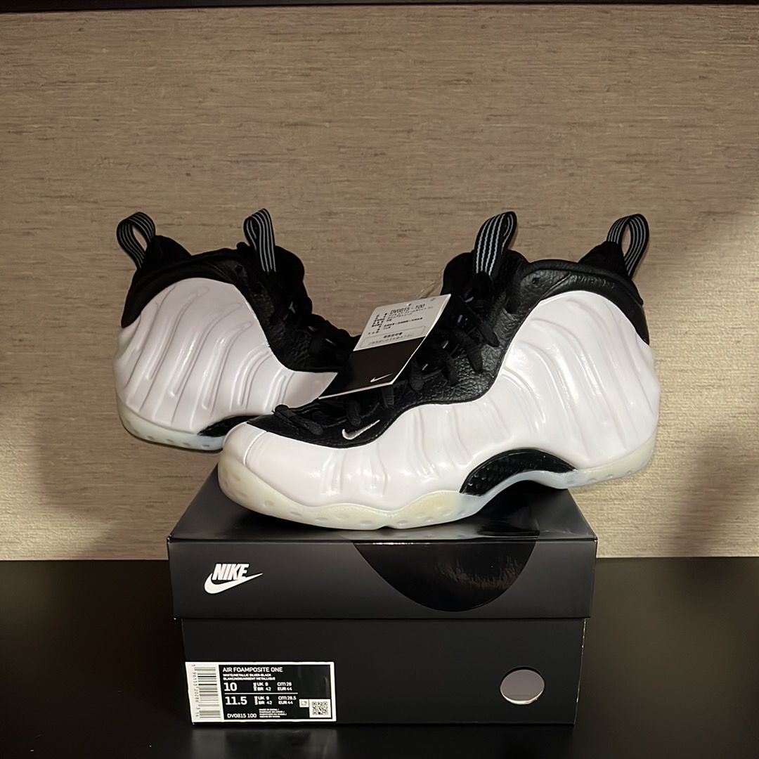 Nike Air Foamposite One "White and Black"