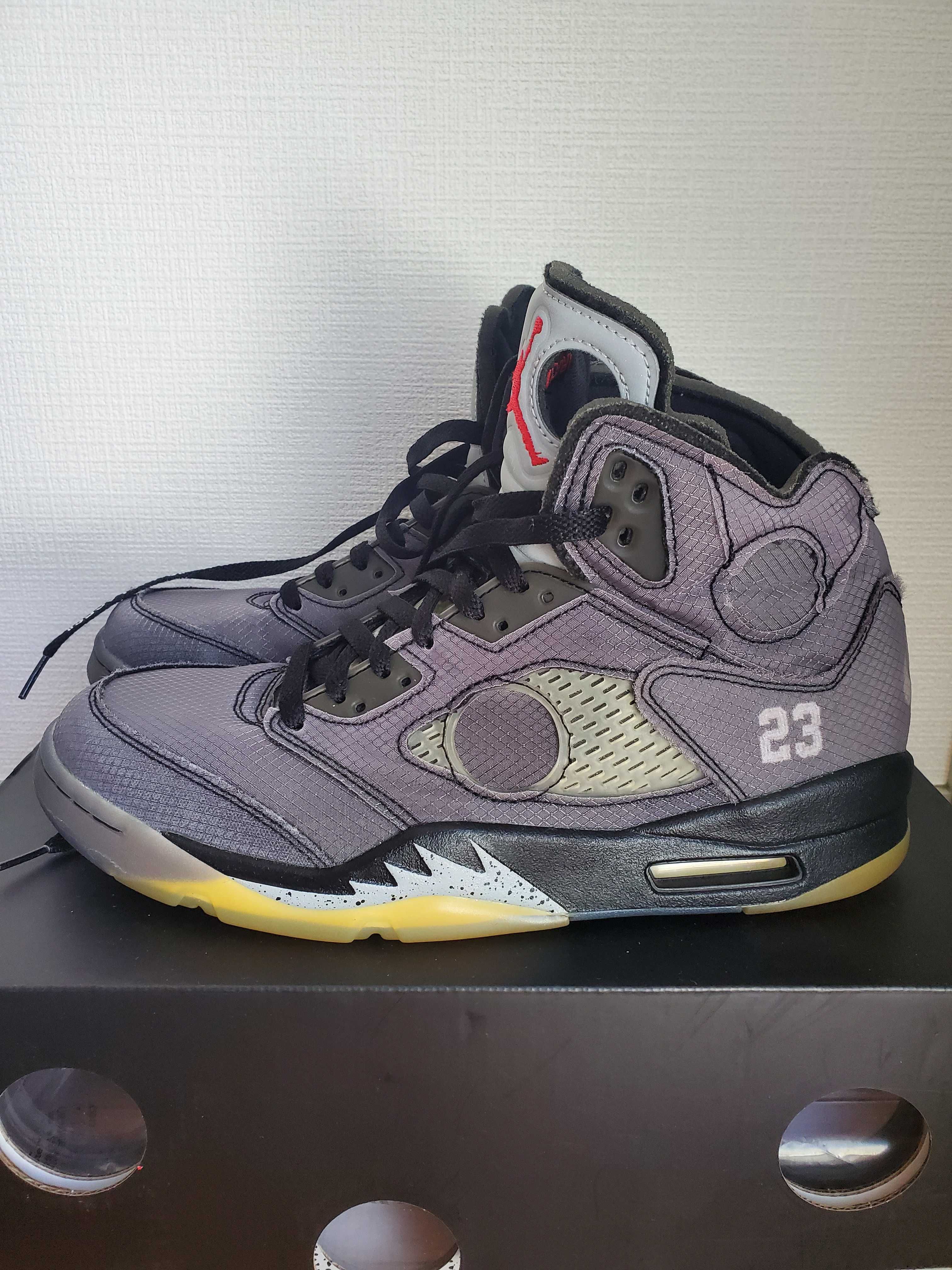 Off-White × Nike Air Jordan 5 "Black/Muslin/Fire Red"